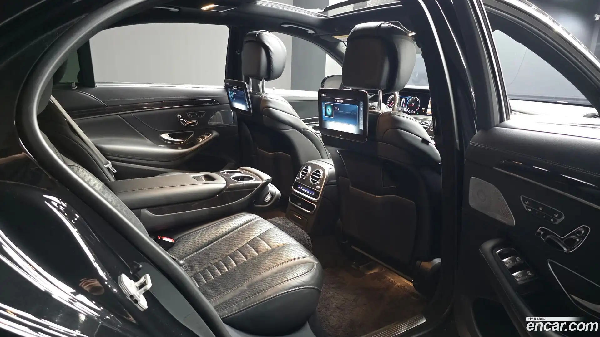 S-Class Mercedes-Benz 2017.10-OPTION-017