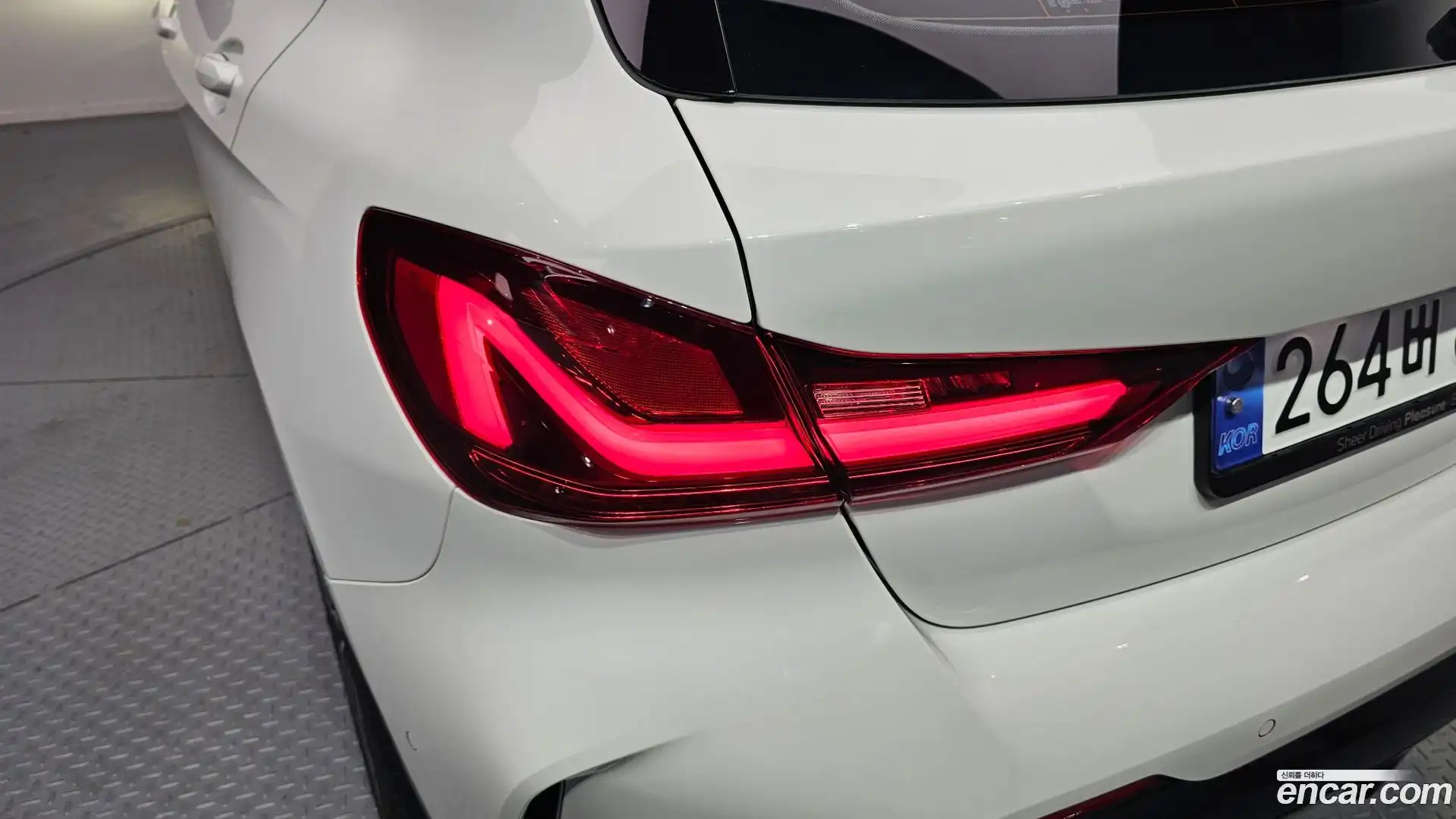 1-Series BMW 2024.11-OUTER-033