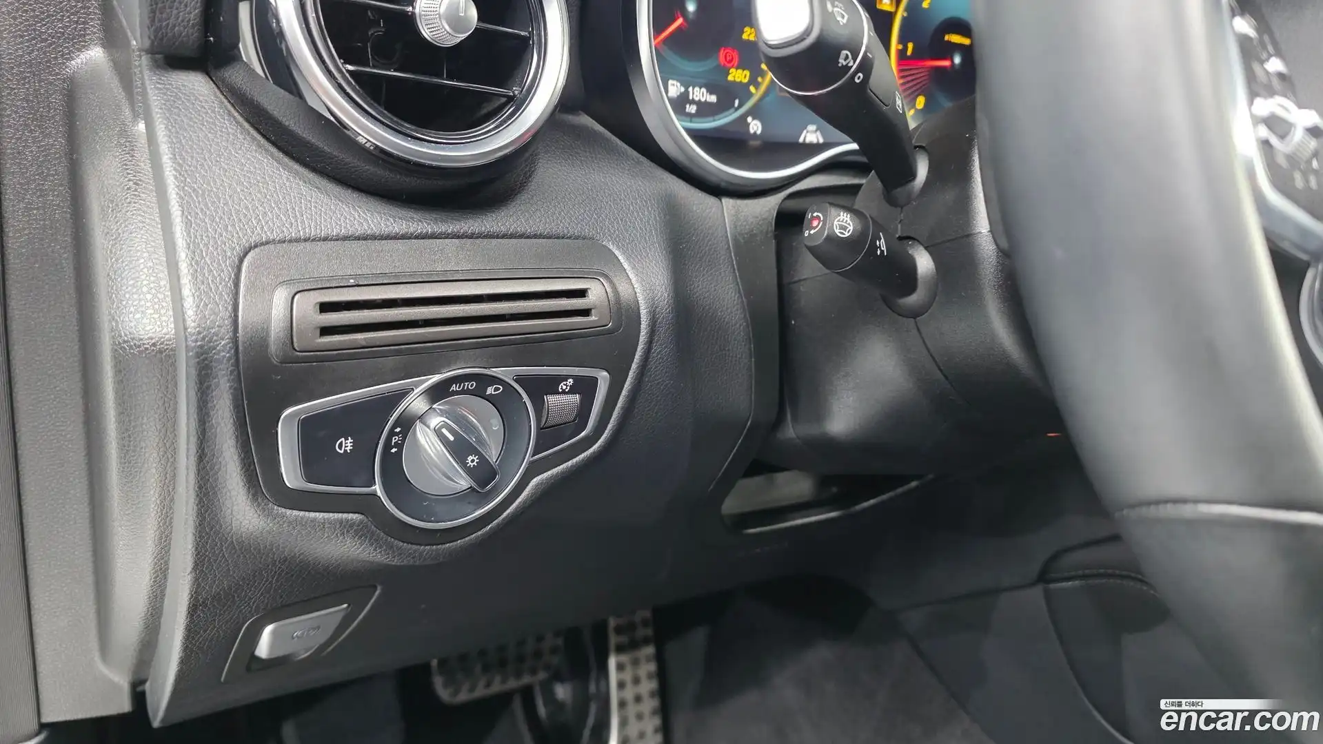 GLC-Class Mercedes-Benz 2020.9-OPTION-043