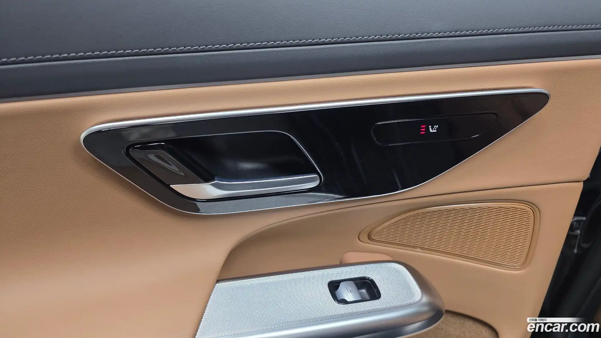 E-Class Mercedes-Benz 2024.11-OPTION-022