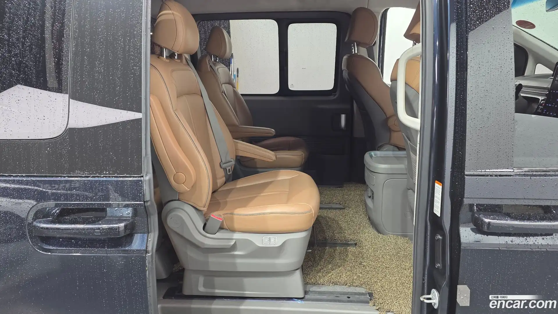 Staria Hyundai 2021.4-OPTION-016