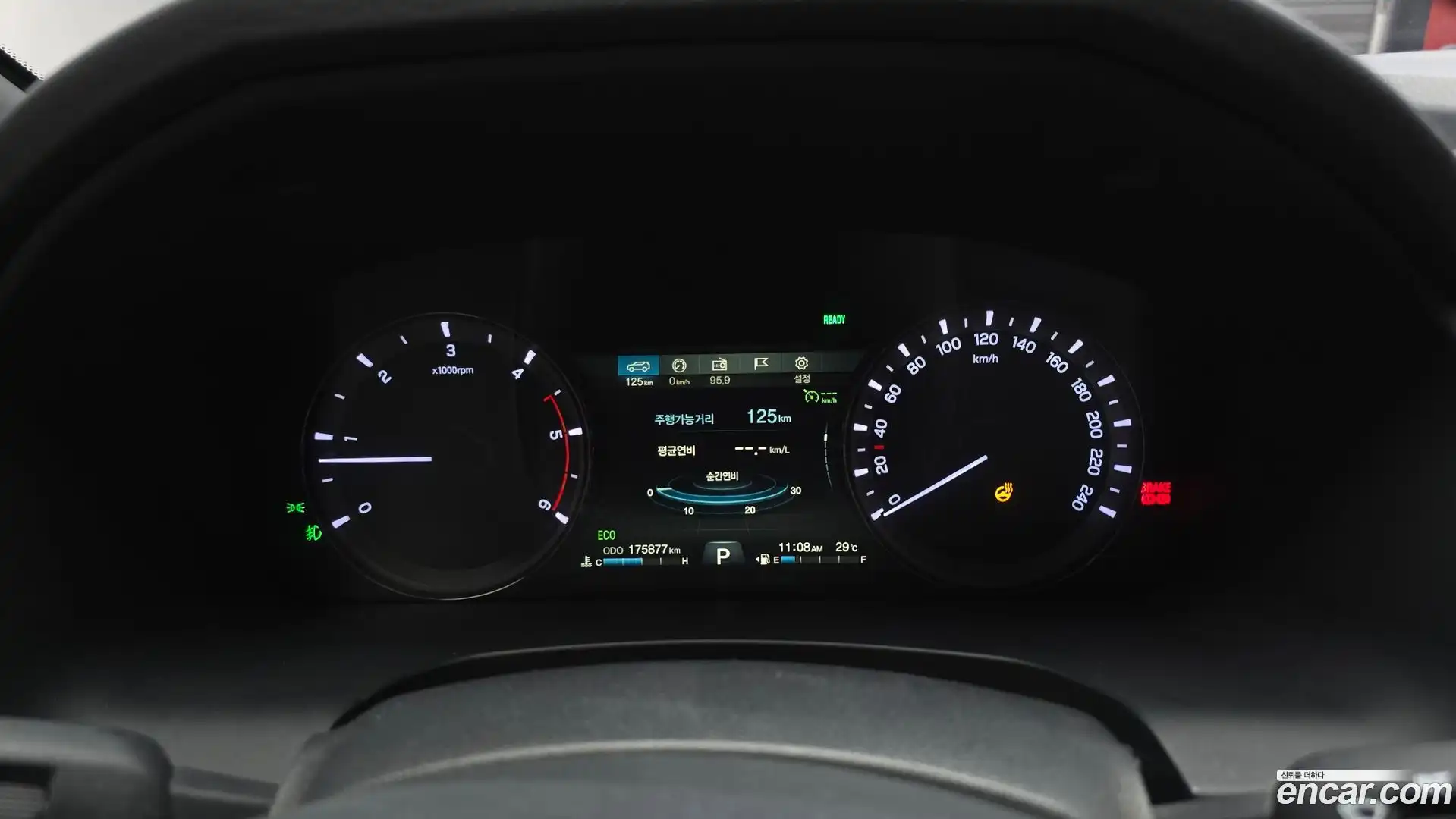 Rexton KG Mobility 2018.0-INNER-008