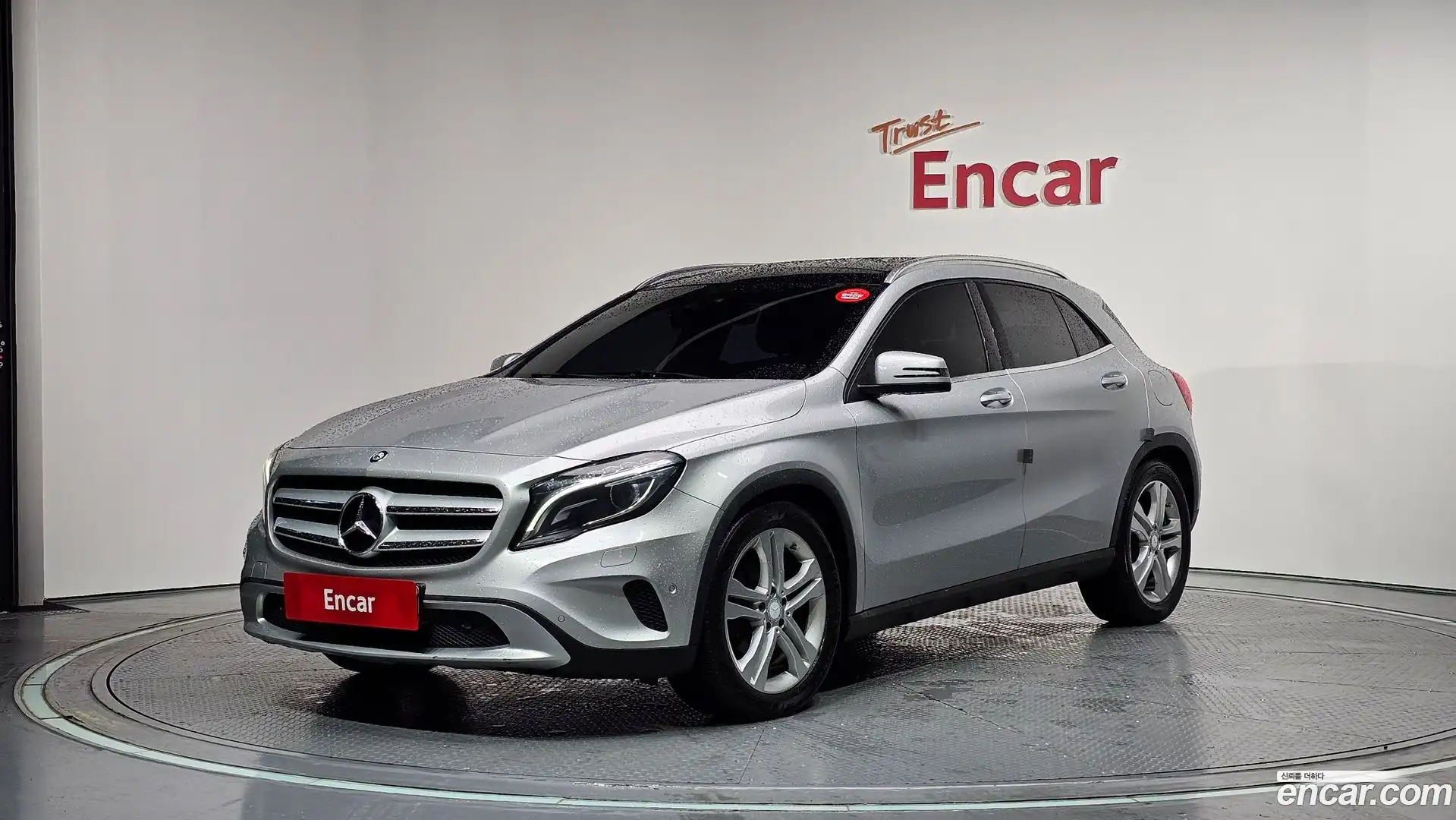 GLA-Class Mercedes-Benz 2016.6-OUTER-001