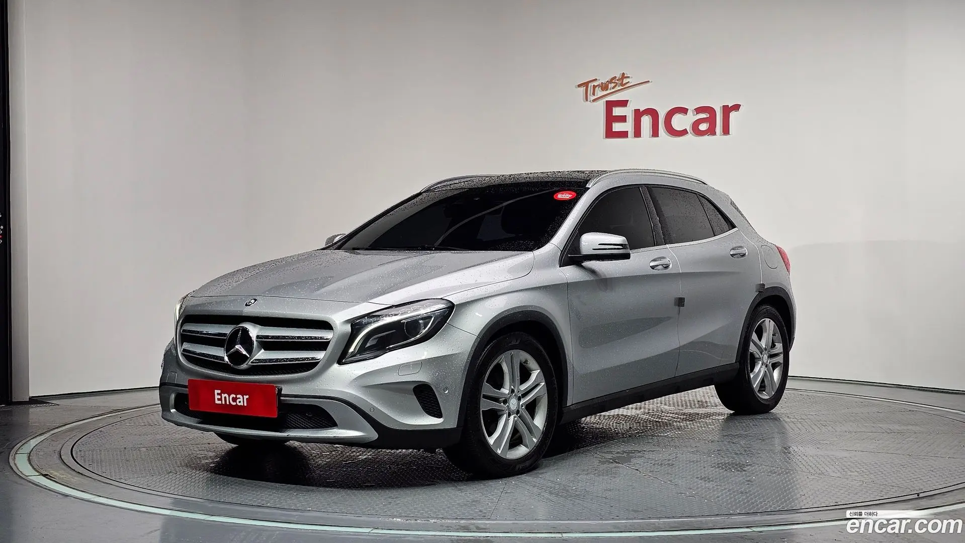 Main__Slider__Photo:GLA-Class Mercedes-Benz 2016.6-0