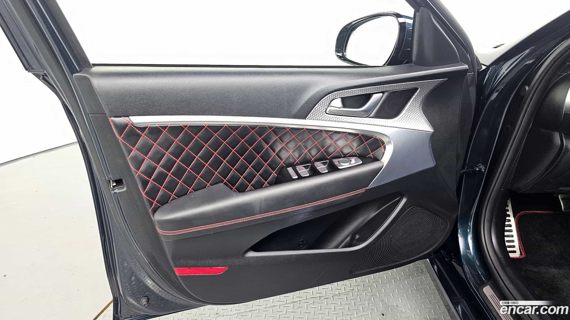 G70 Genesis 2022.7-INNER-034