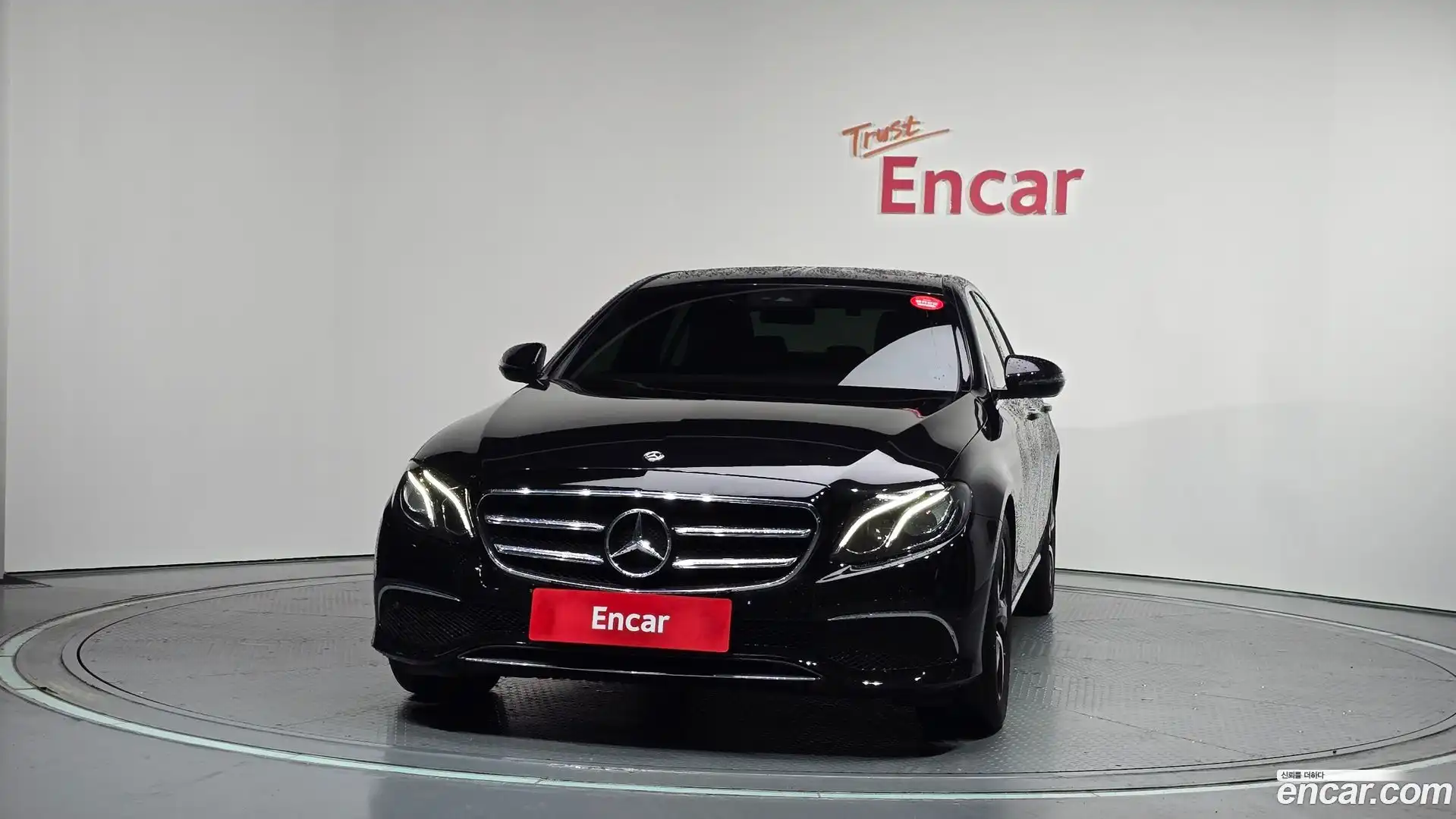 E-Class Mercedes-Benz 2019.10-OUTER-003