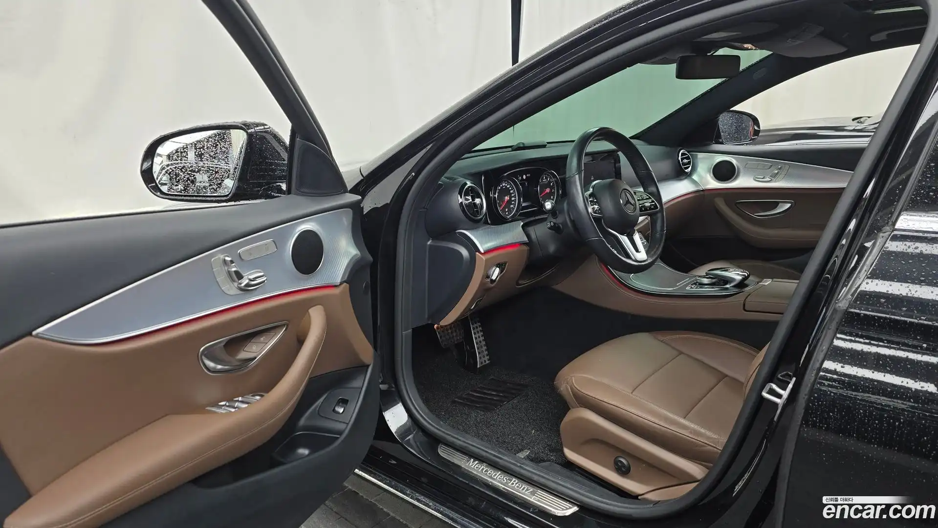 E-Class Mercedes-Benz 2019.10-INNER-010
