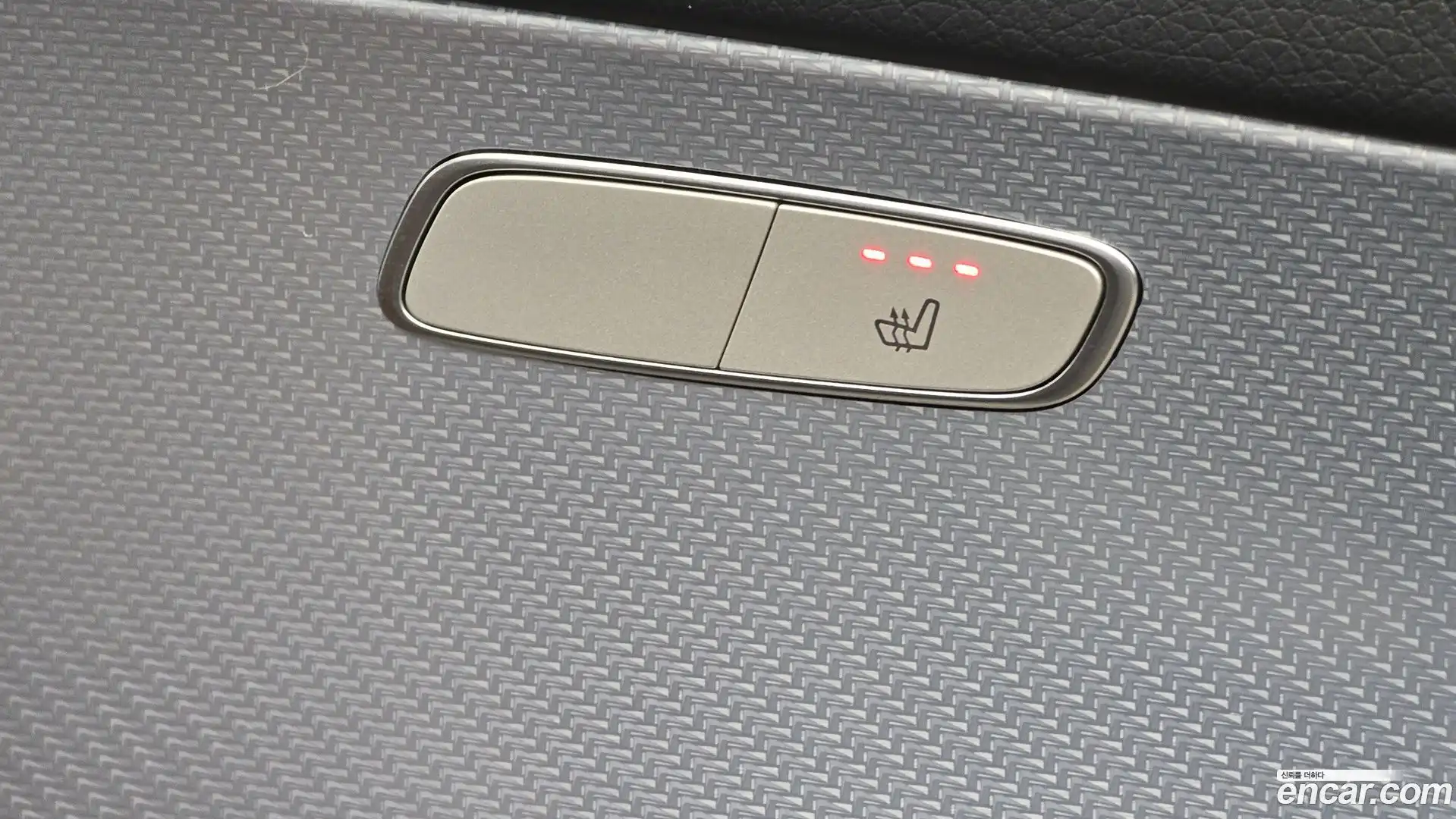 E-Class Mercedes-Benz 2019.10-OPTION-023