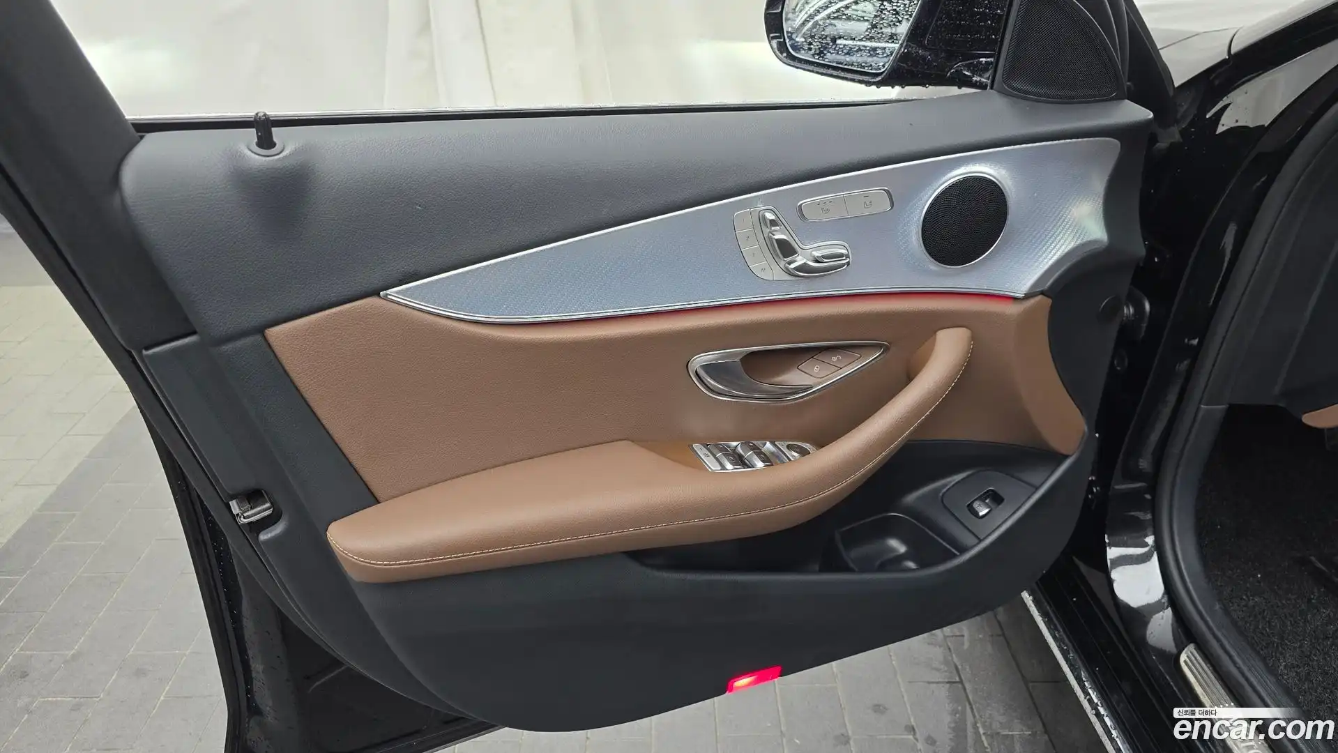 E-Class Mercedes-Benz 2019.10-INNER-034