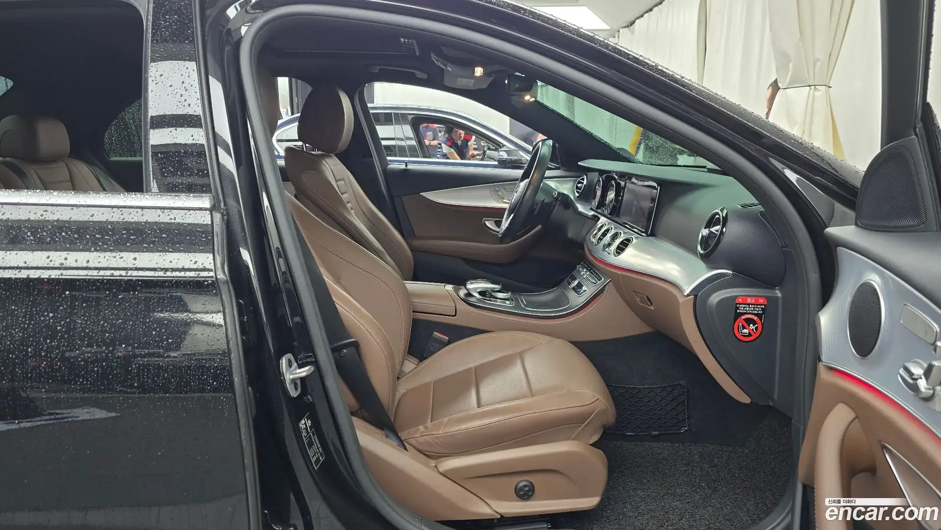 E-Class Mercedes-Benz 2019.10-INNER-036