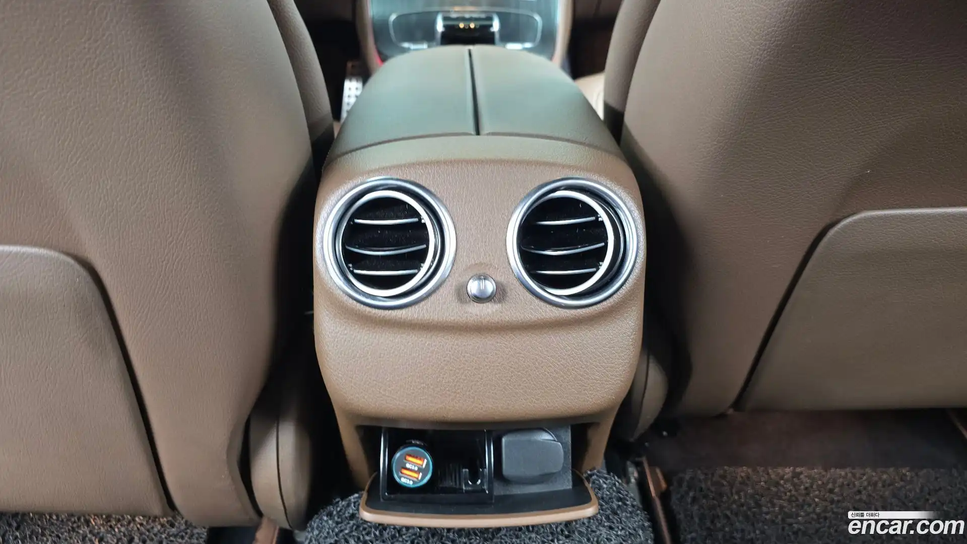 E-Class Mercedes-Benz 2019.10-OPTION-044