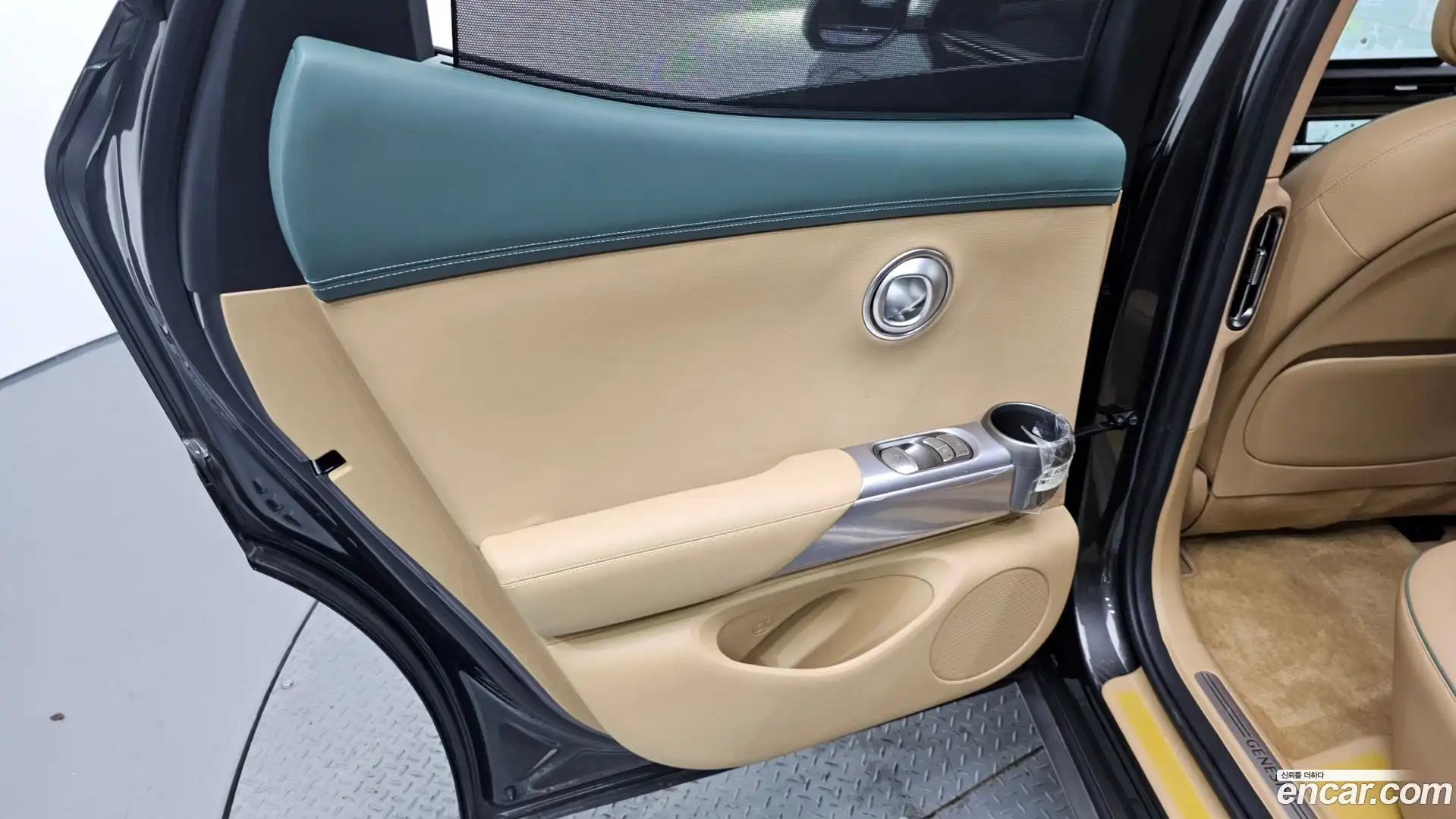 GV60 Genesis 2023.8-INNER-035