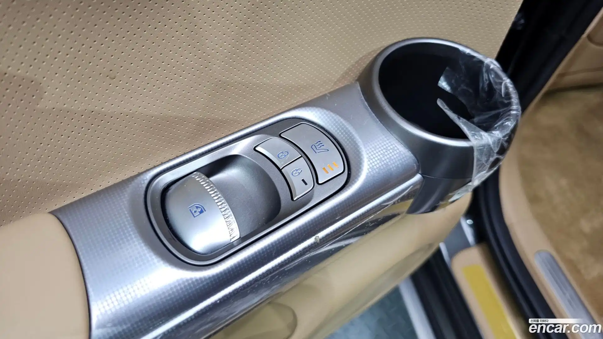 GV60 Genesis 2023.8-OPTION-043