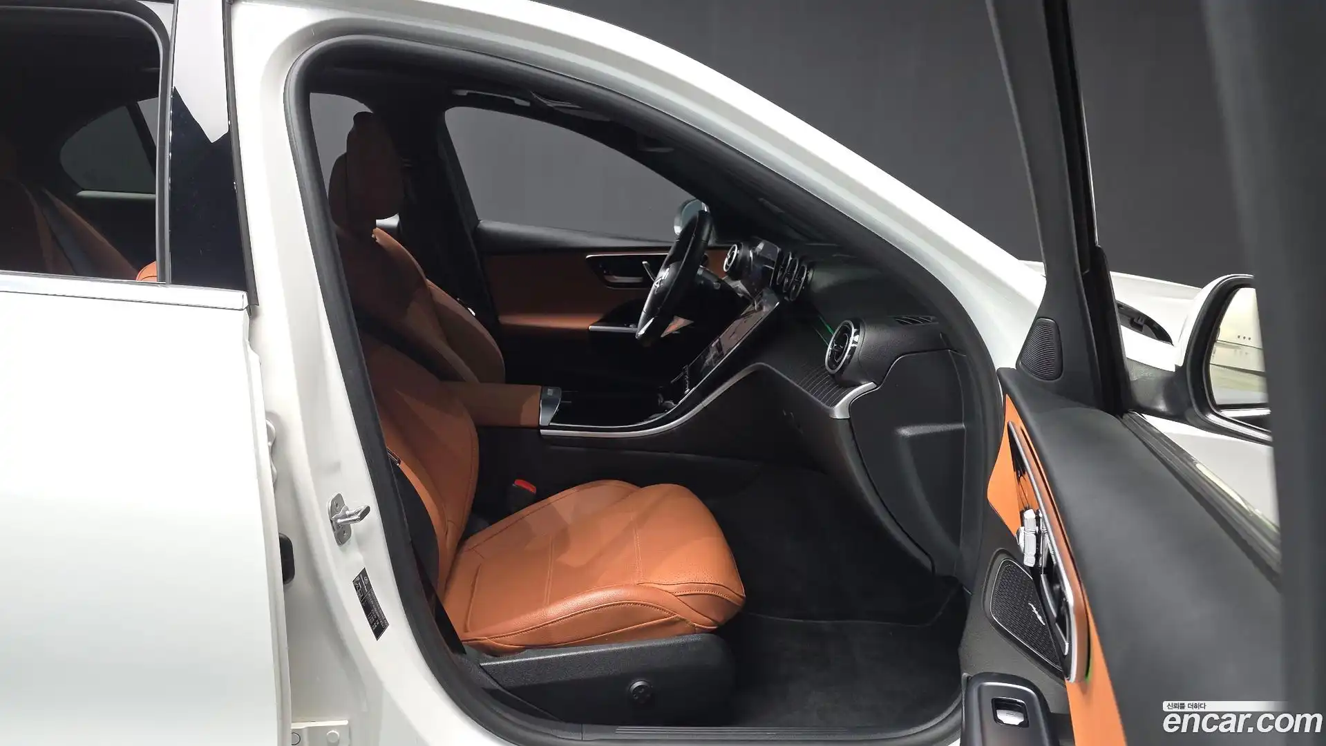 C-Class Mercedes-Benz 2023.11-OPTION-015