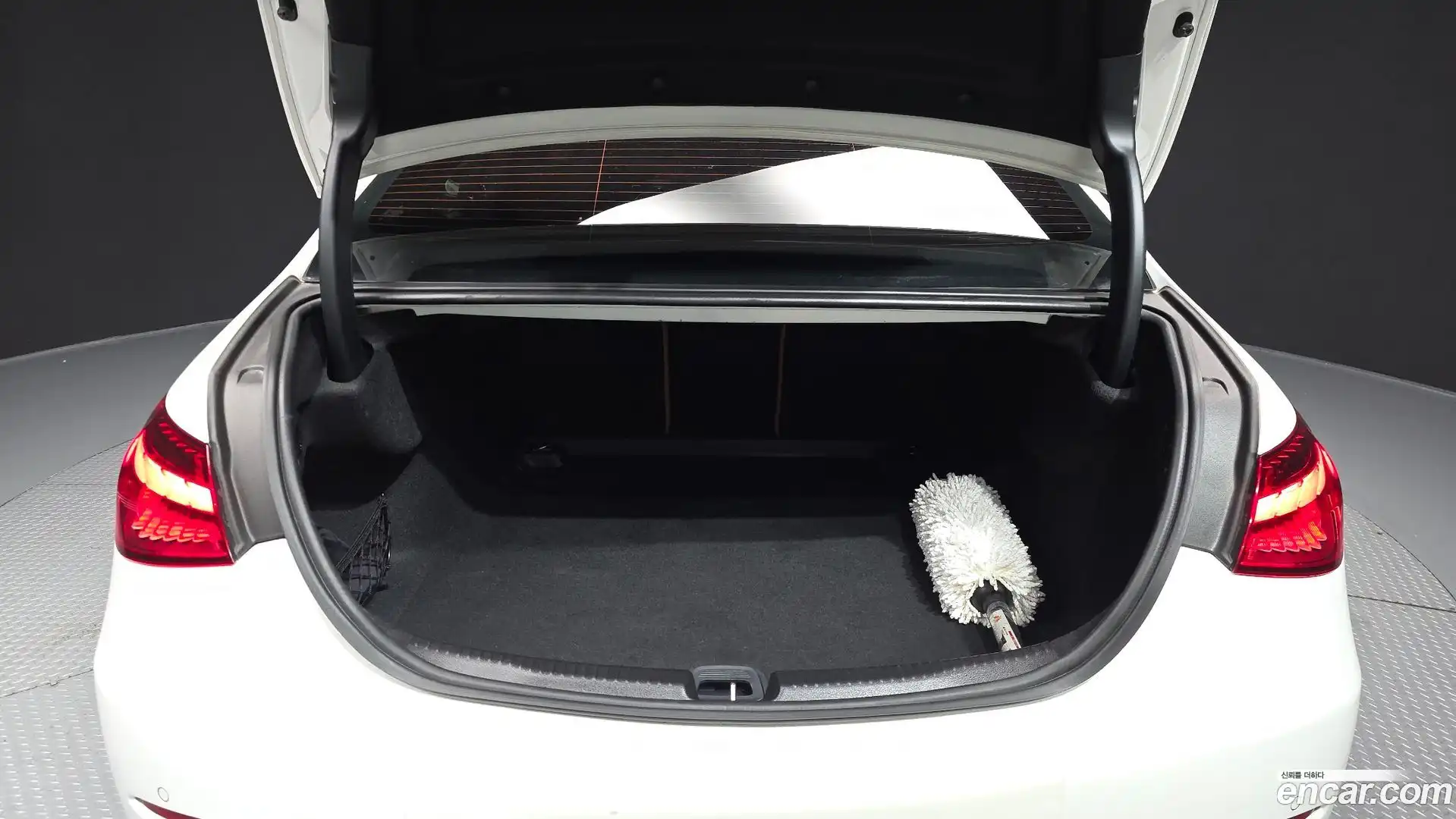 C-Class Mercedes-Benz 2023.11-OPTION-024