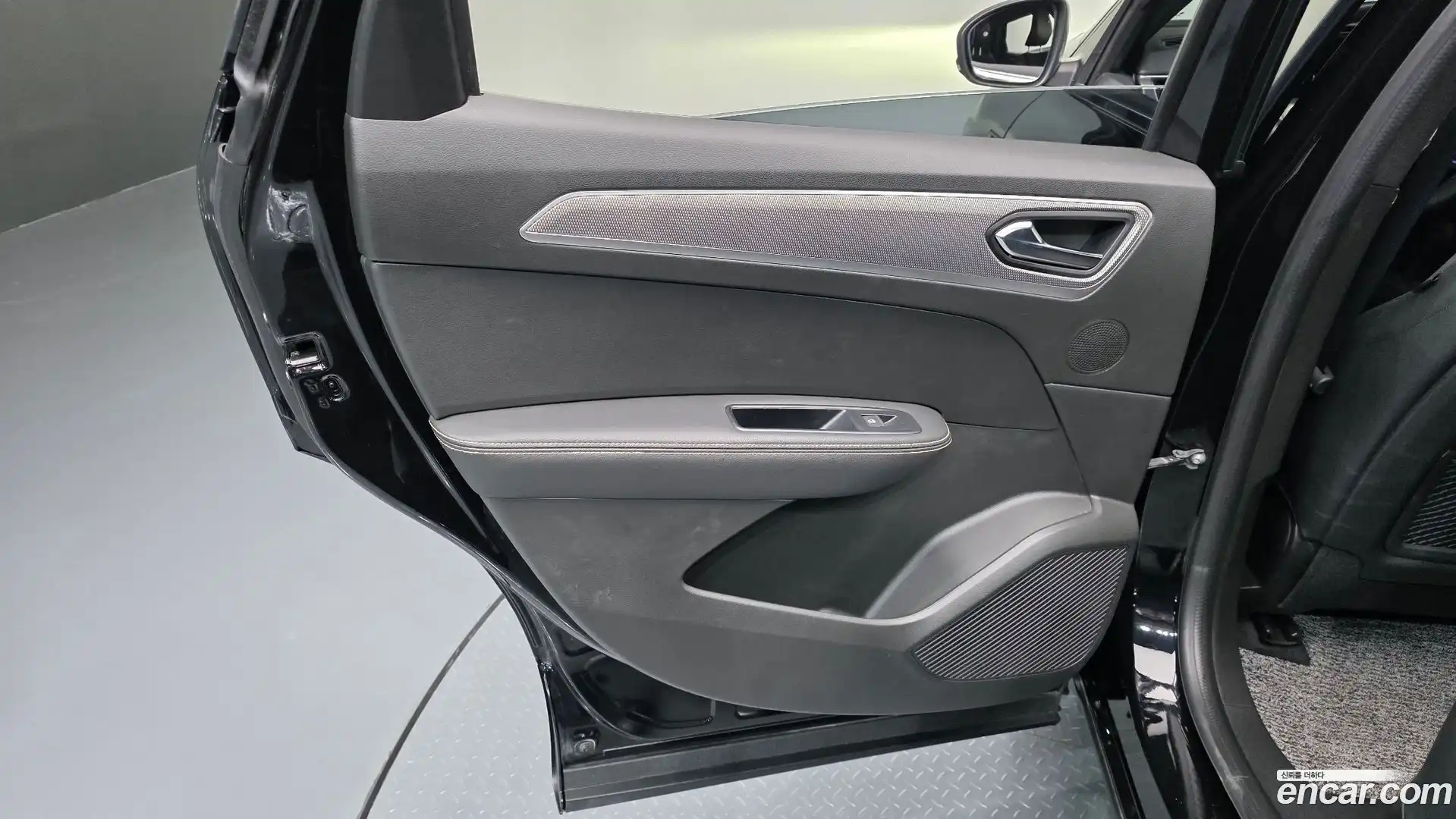 XM3 Renault Korea 2024.0-INNER-035