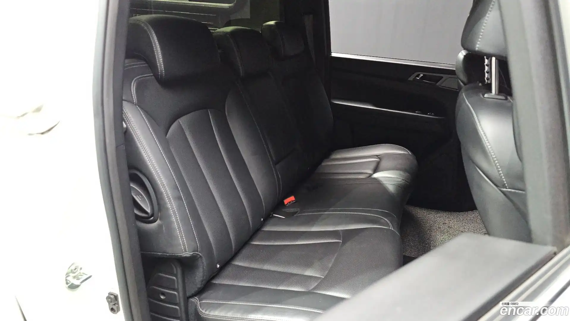 Rexton KG Mobility 2022.7-OPTION-043