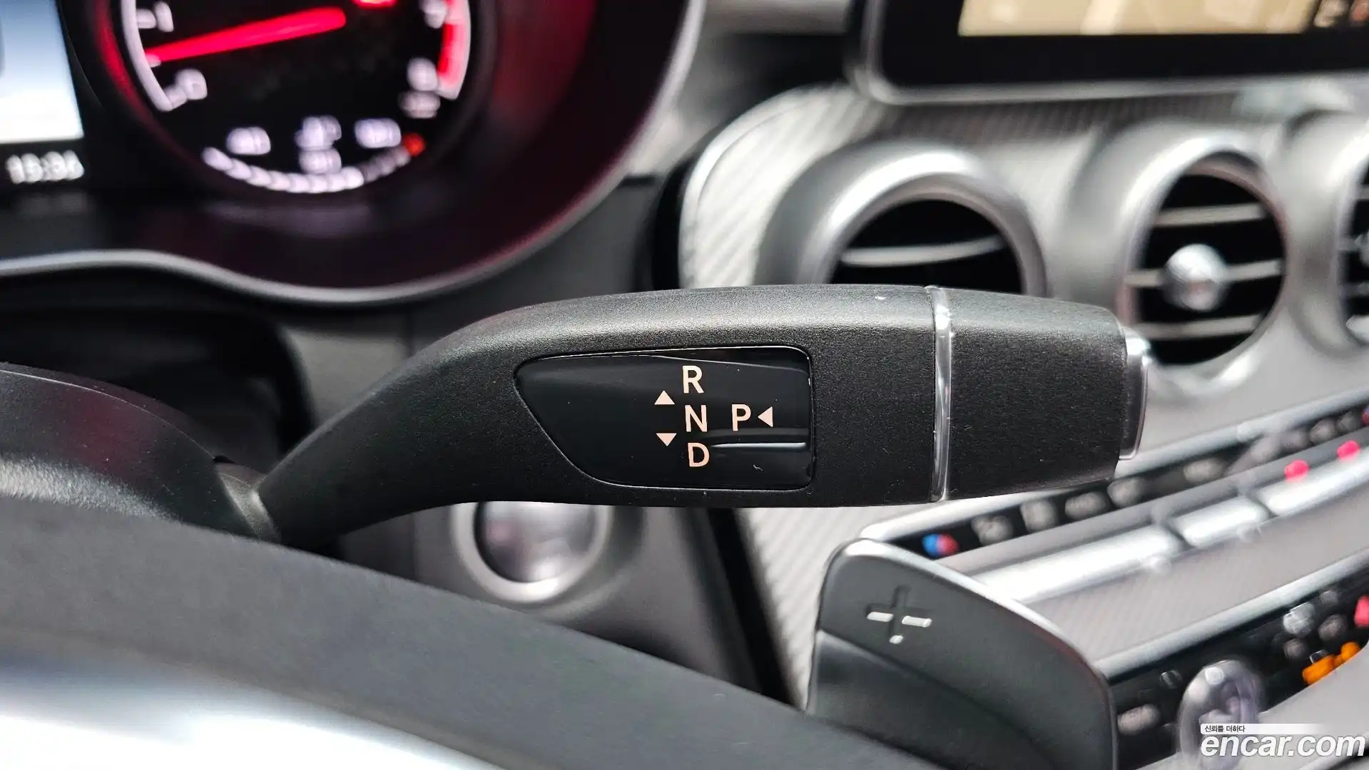 C-Class Mercedes-Benz 2017.3-INNER-009