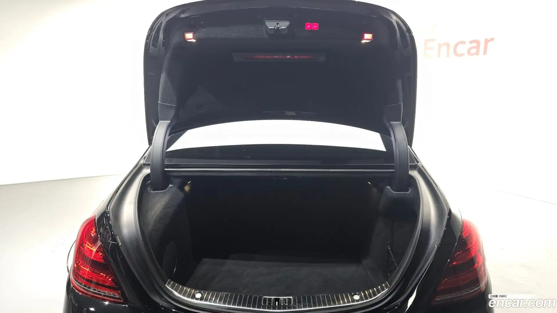 S-Class Mercedes-Benz 2020.6-OPTION-022