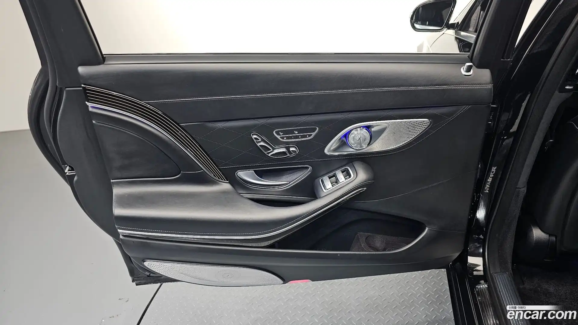 S-Class Mercedes-Benz 2020.6-INNER-035