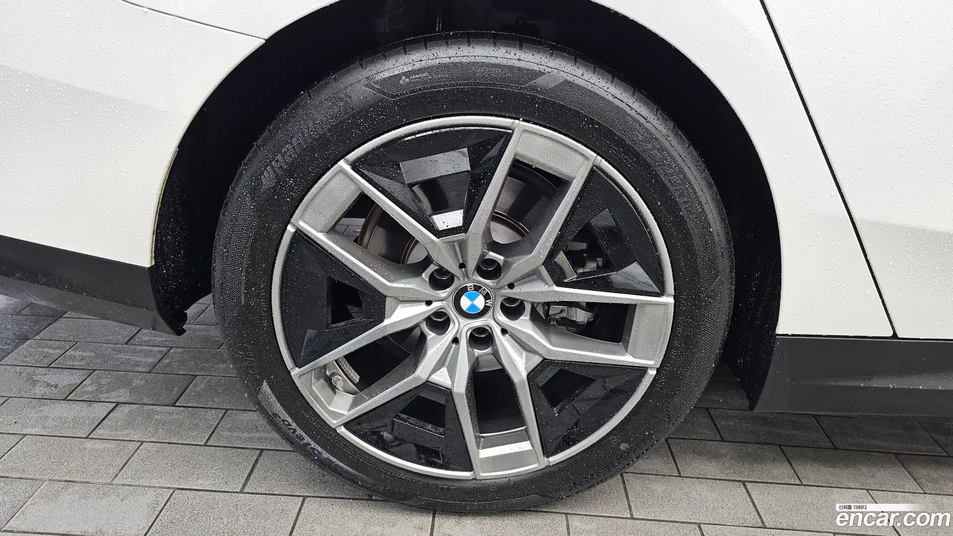 5-Series BMW 2025.7-OUTER-005