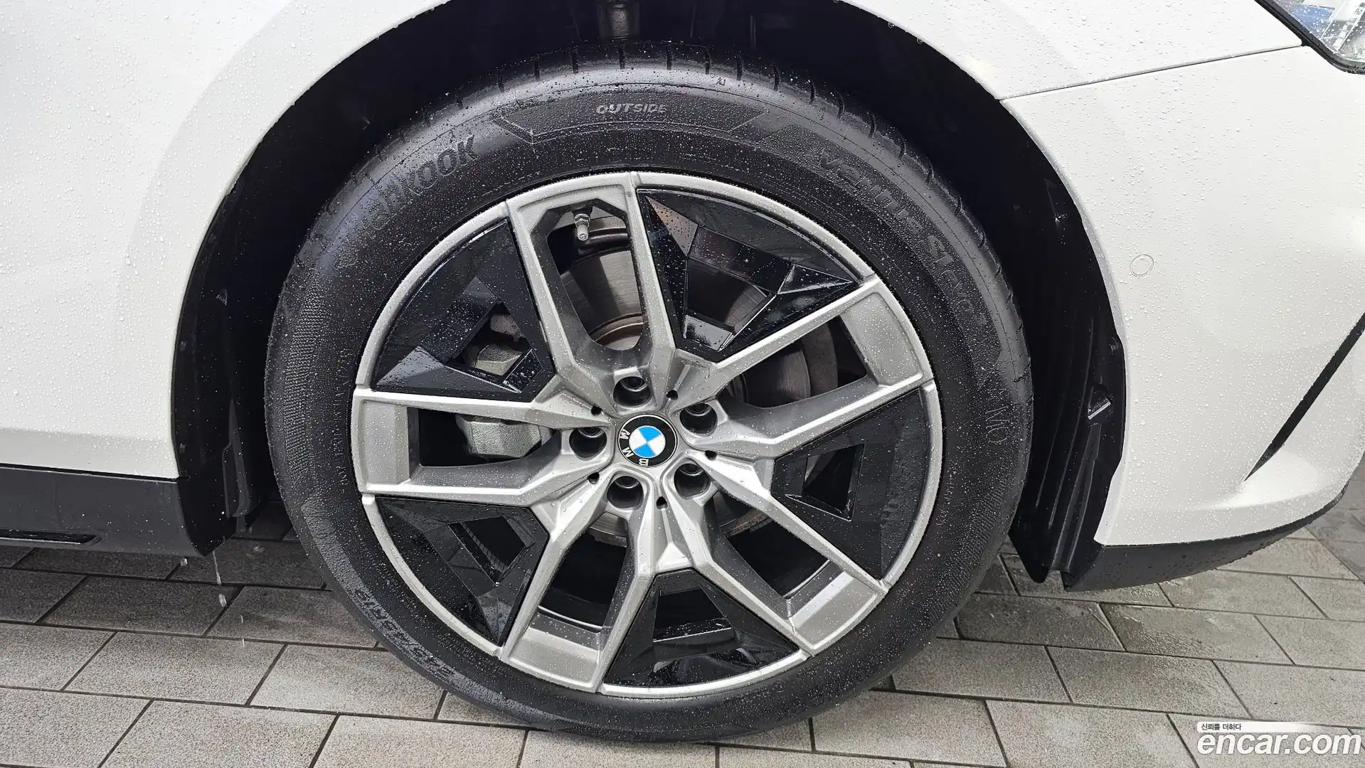5-Series BMW 2025.7-OUTER-031