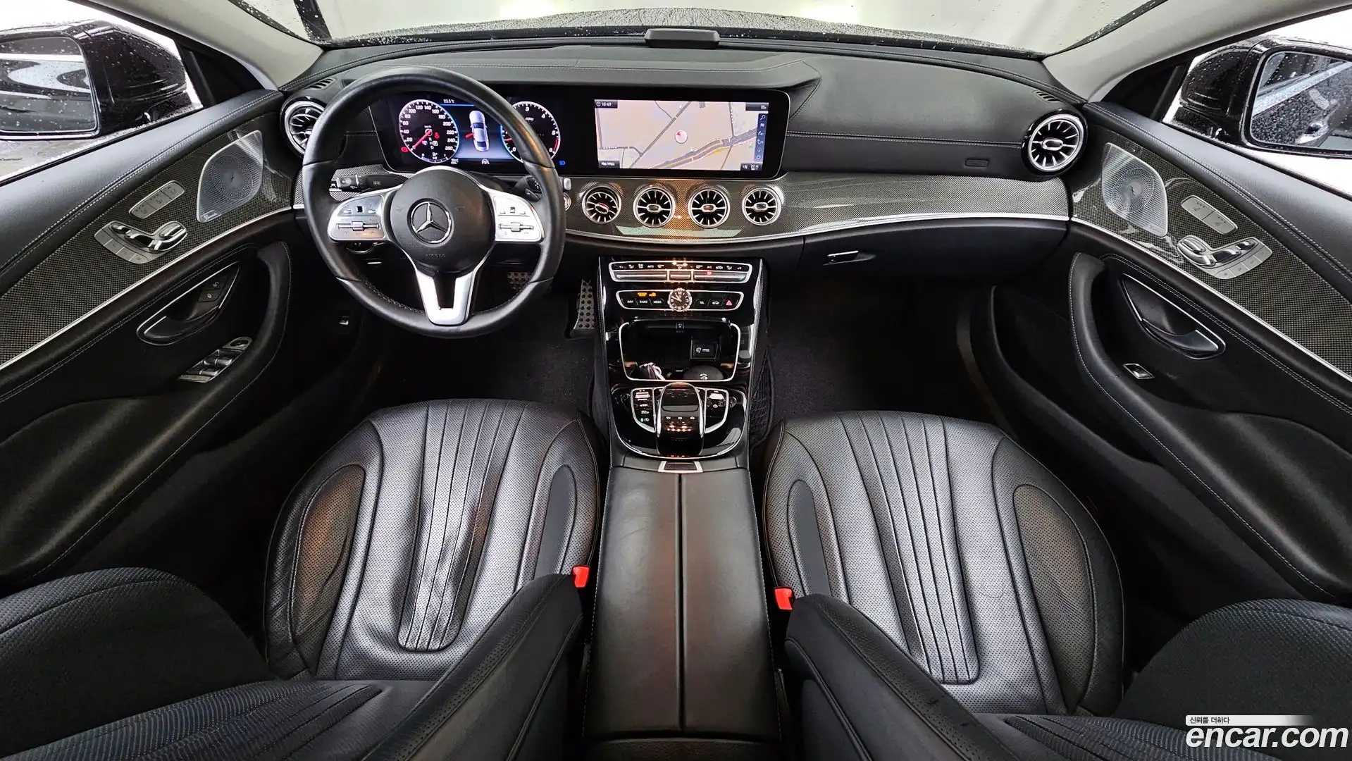 CLS-Class Mercedes-Benz 2018.10-INNER-007