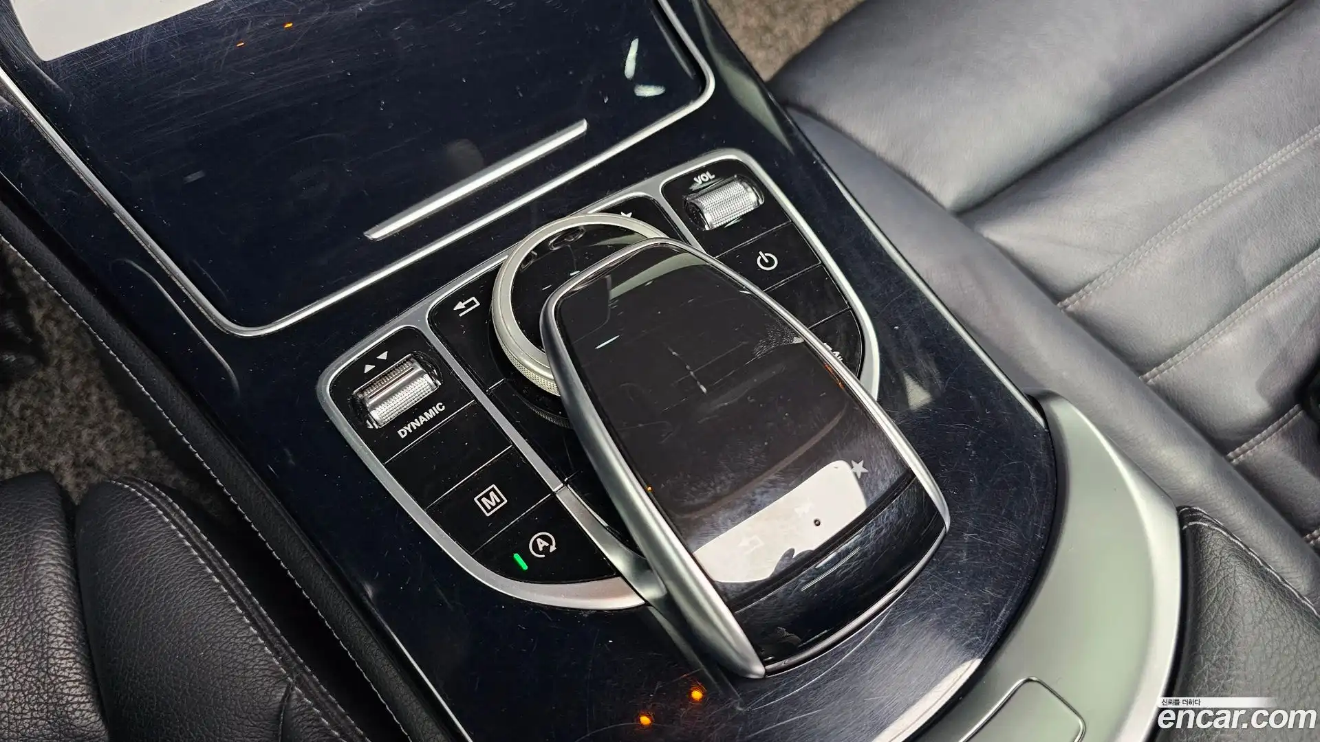 GLC-Class Mercedes-Benz 2017.11-OPTION-022