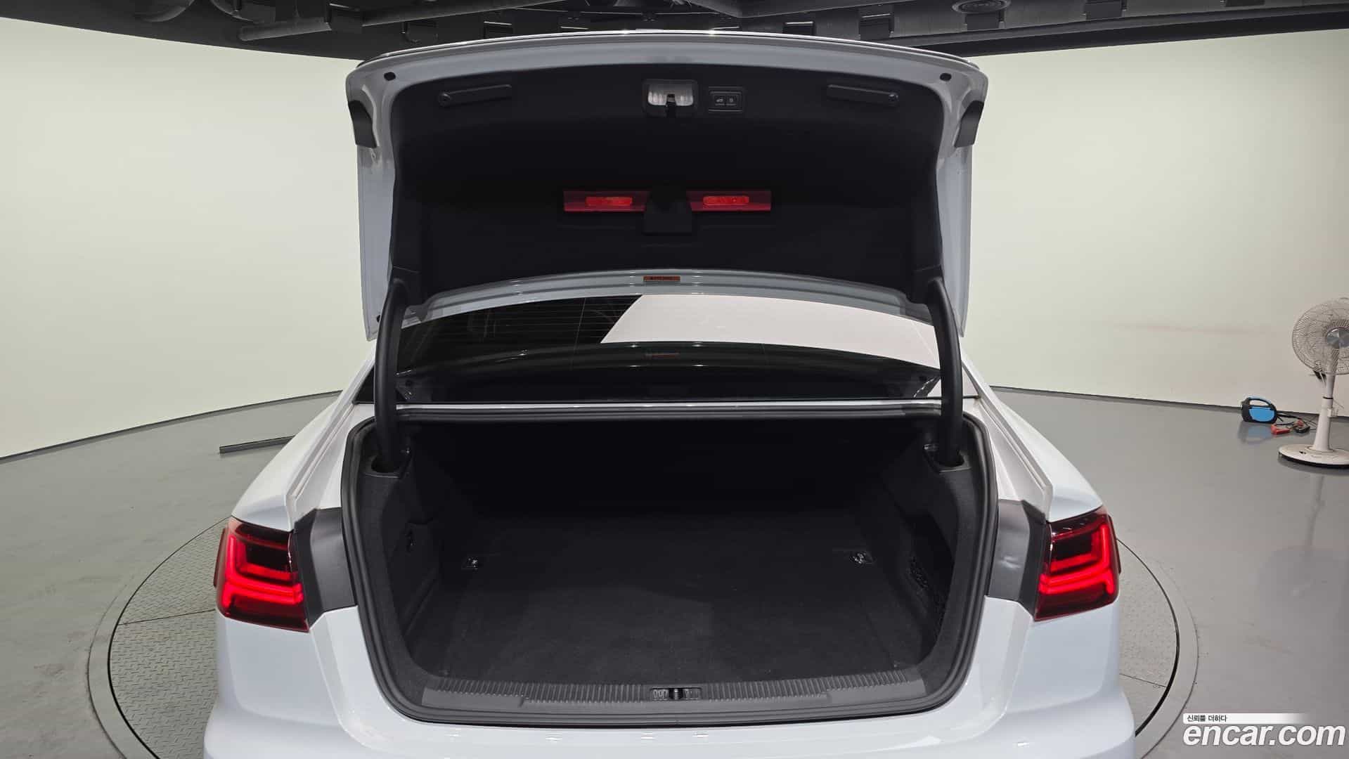 A6 Audi 2016.5-OPTION-024
