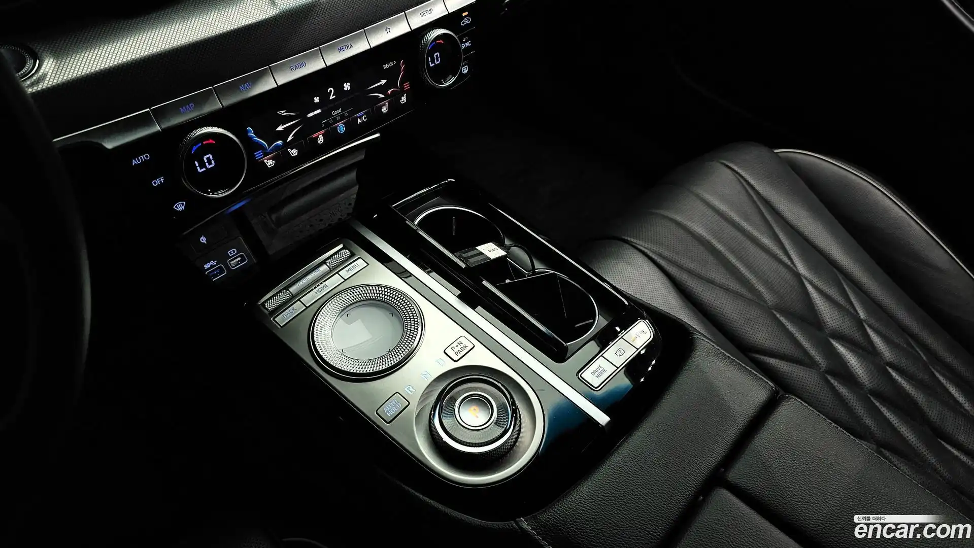 G80 Genesis 2022.0-INNER-009