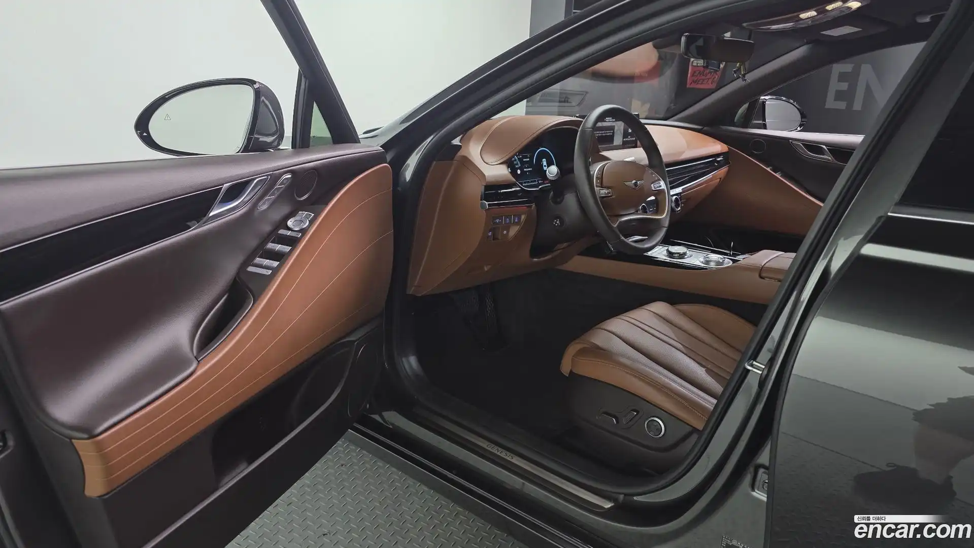 G80 Genesis 2023.8-INNER-010