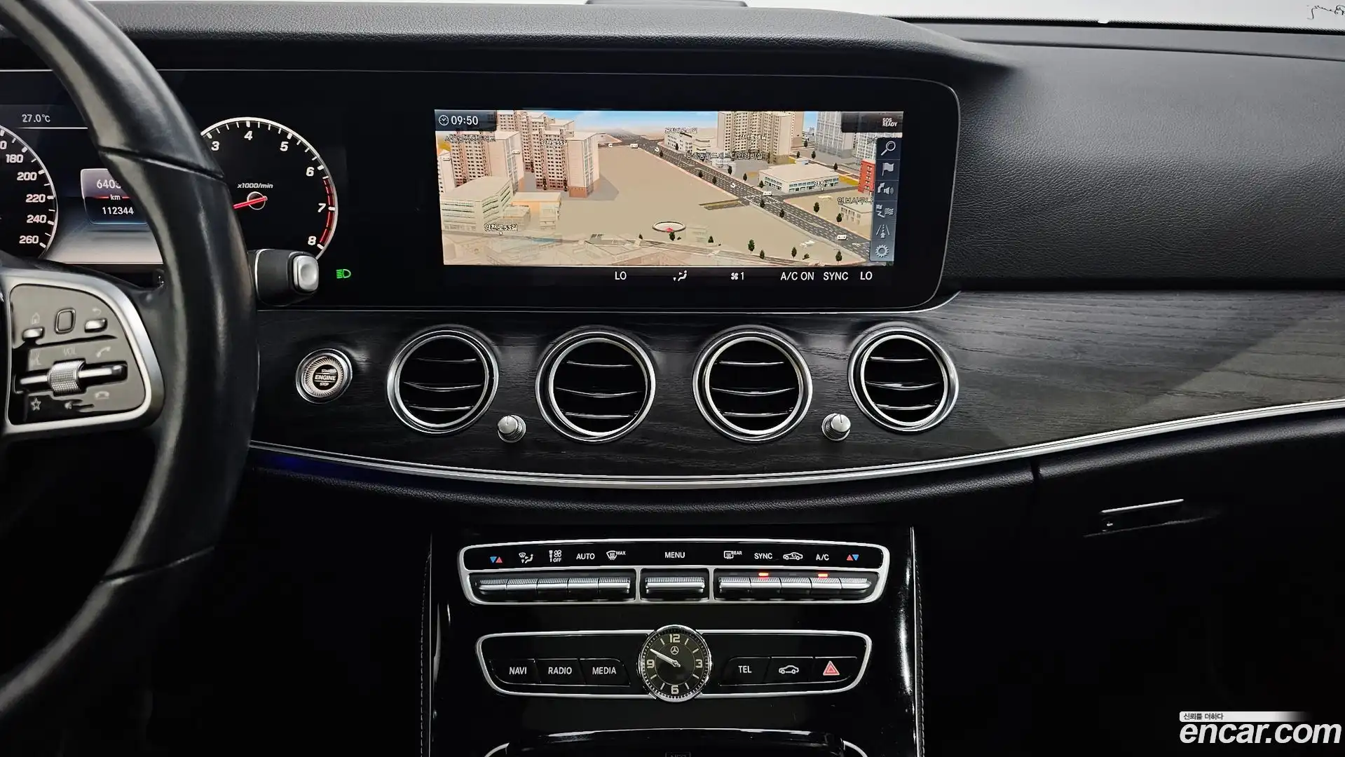 E-Class Mercedes-Benz 2018.10-OPTION-018
