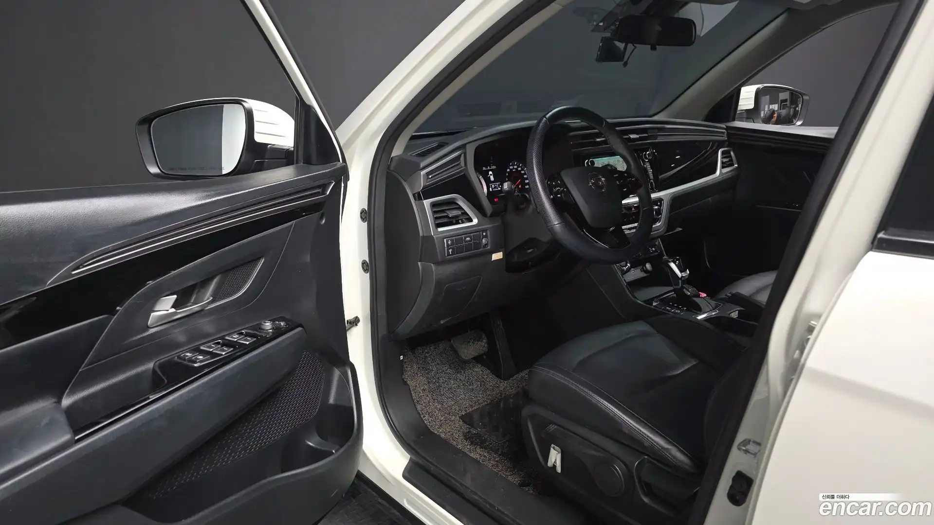 KORANDO KG Mobility 2020.5-INNER-010