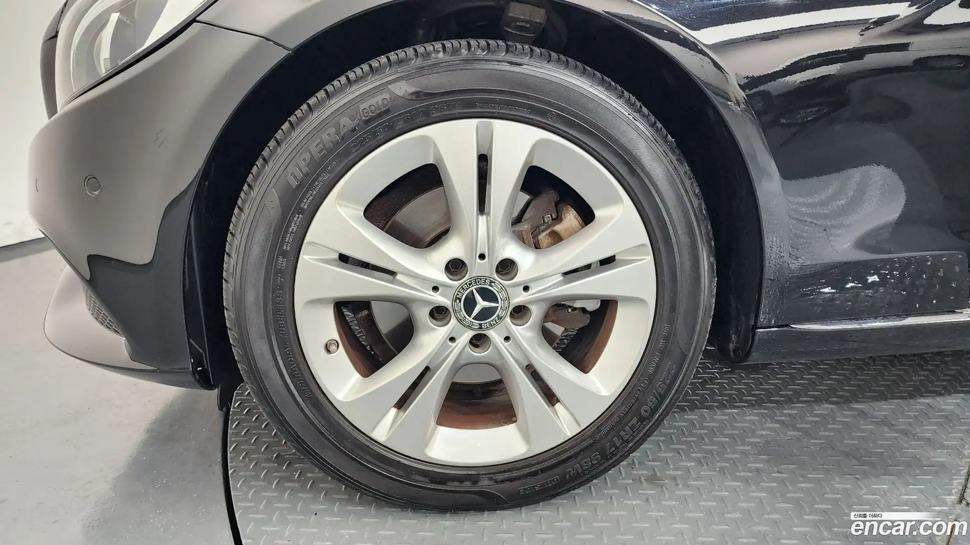C-Class Mercedes-Benz 2018.2-OUTER-005