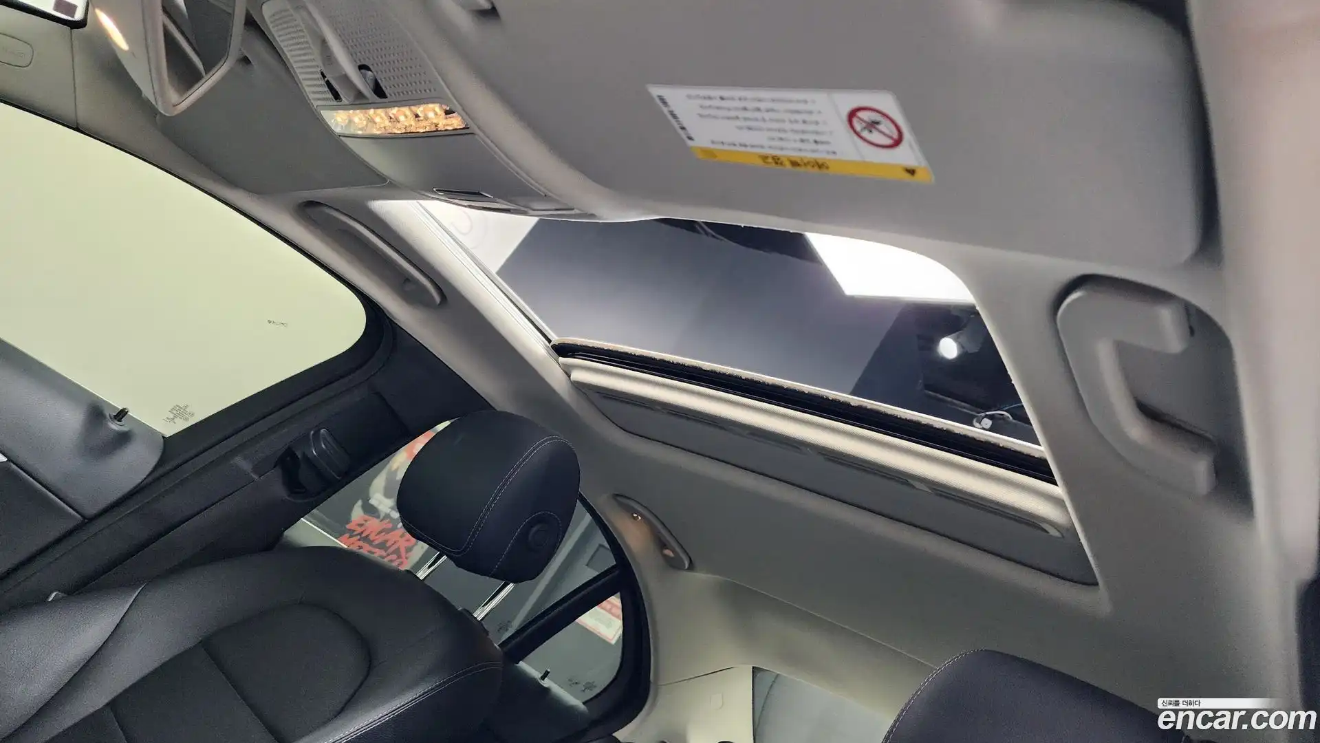 C-Class Mercedes-Benz 2018.2-OPTION-023