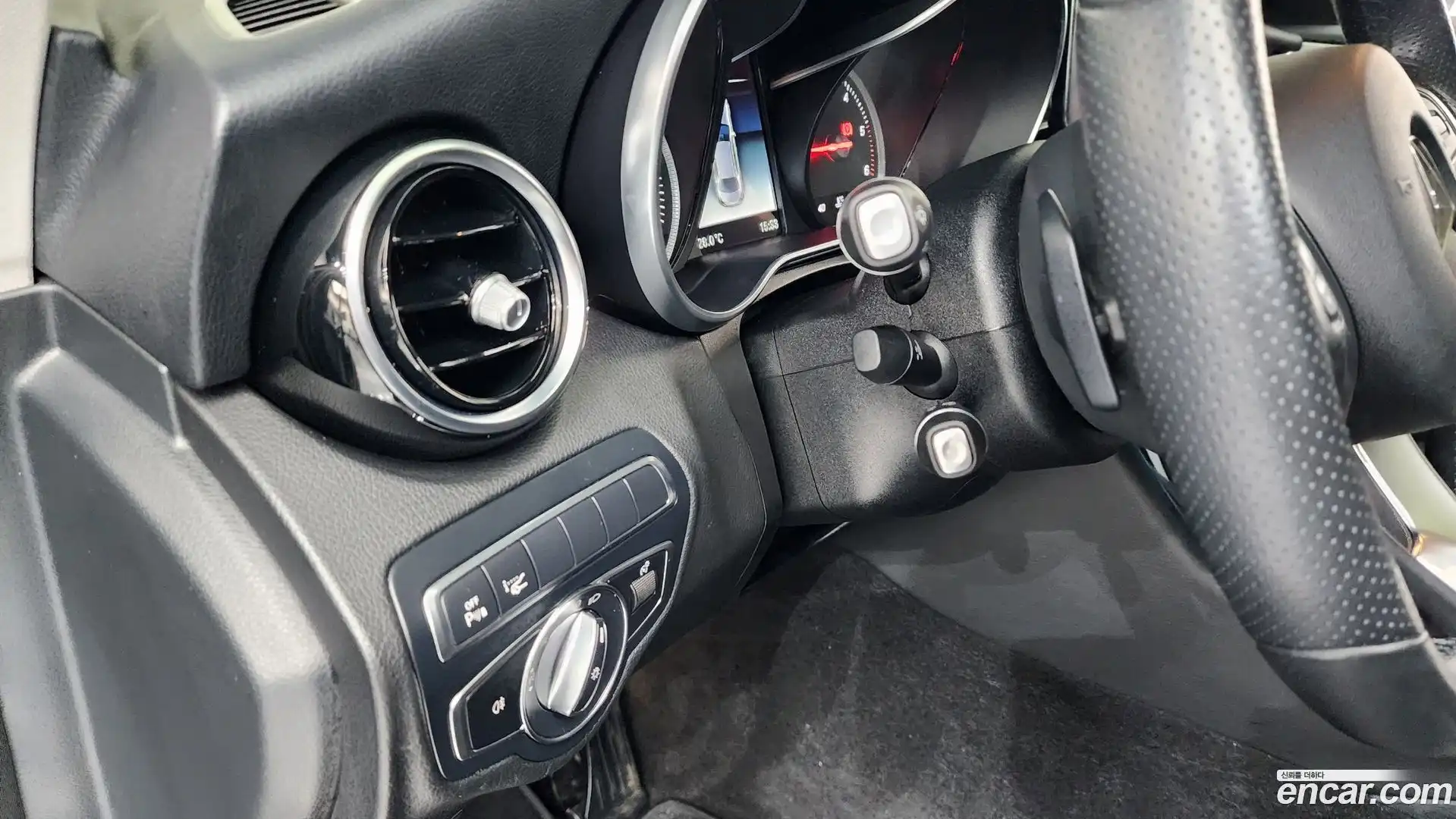 C-Class Mercedes-Benz 2018.2-OPTION-041