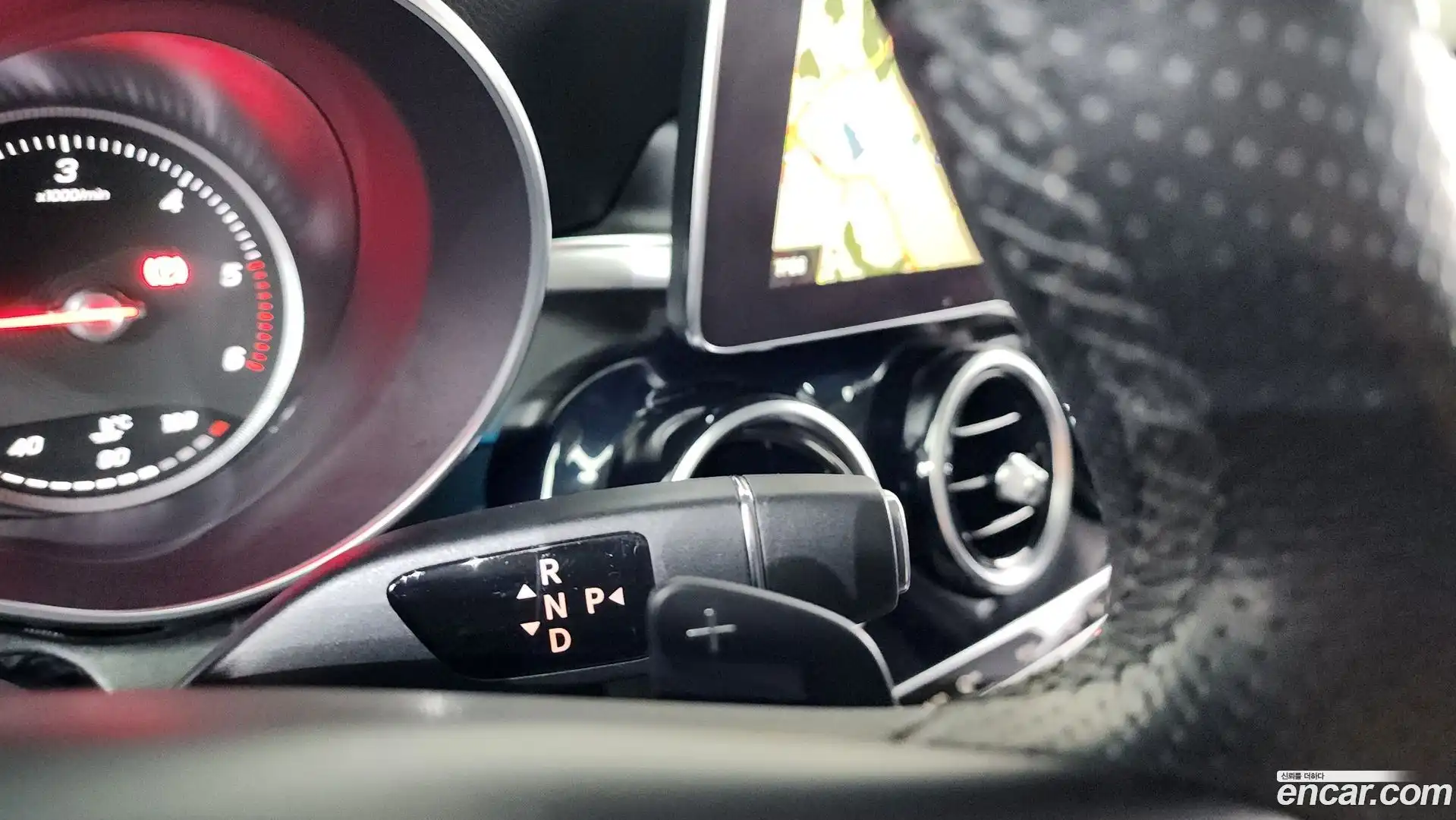 C-Class Mercedes-Benz 2018.2-OPTION-048