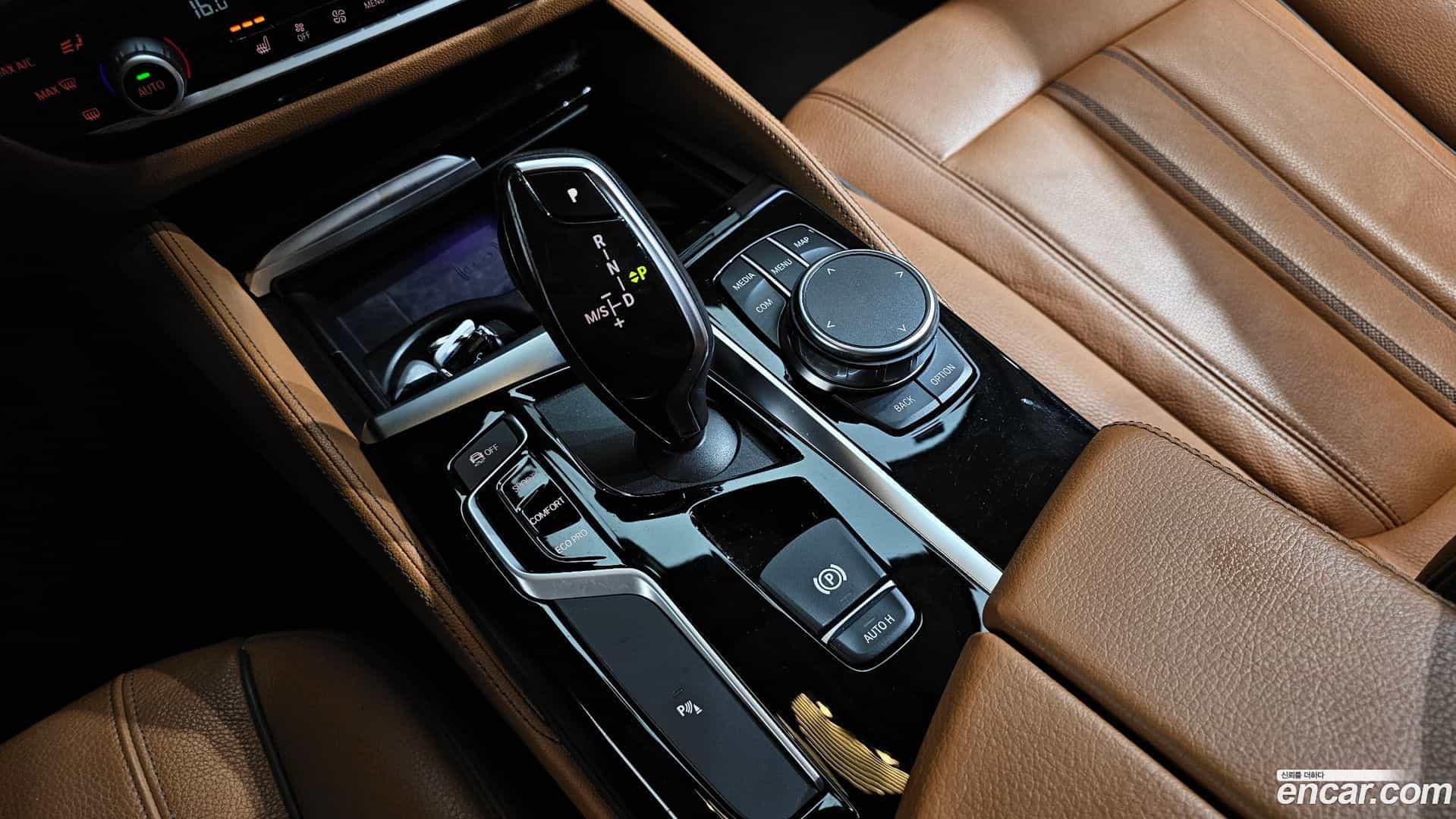 5-Series BMW 2018.11-INNER-009