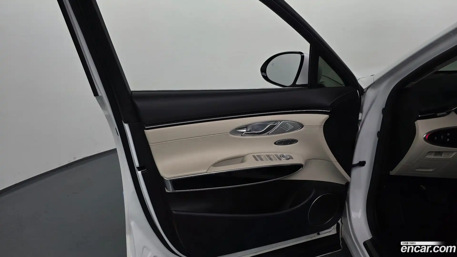 GV70 Genesis 2023.9-INNER-034