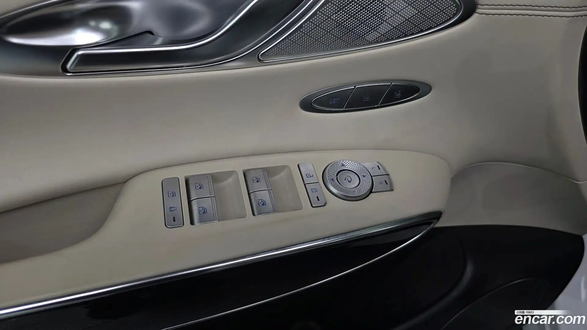 GV70 Genesis 2023.9-OPTION-041