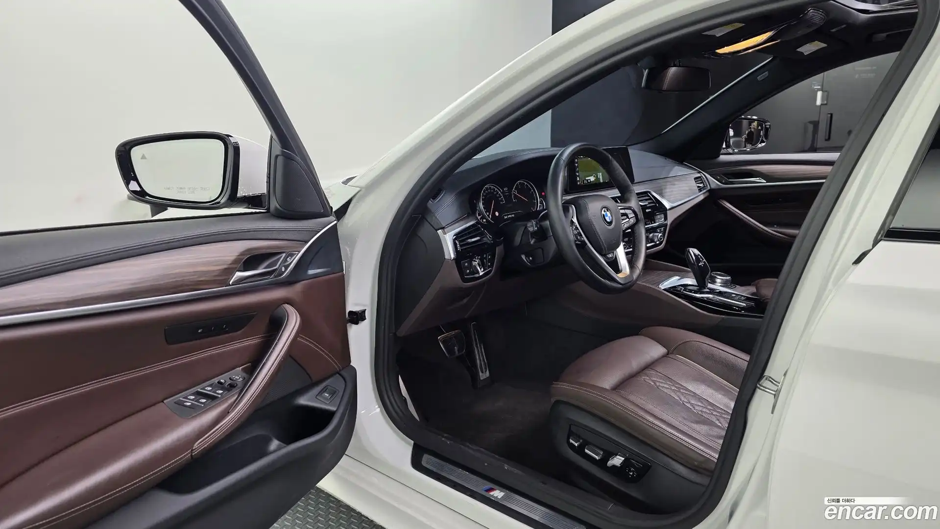 5-Series BMW 2017.2-INNER-010