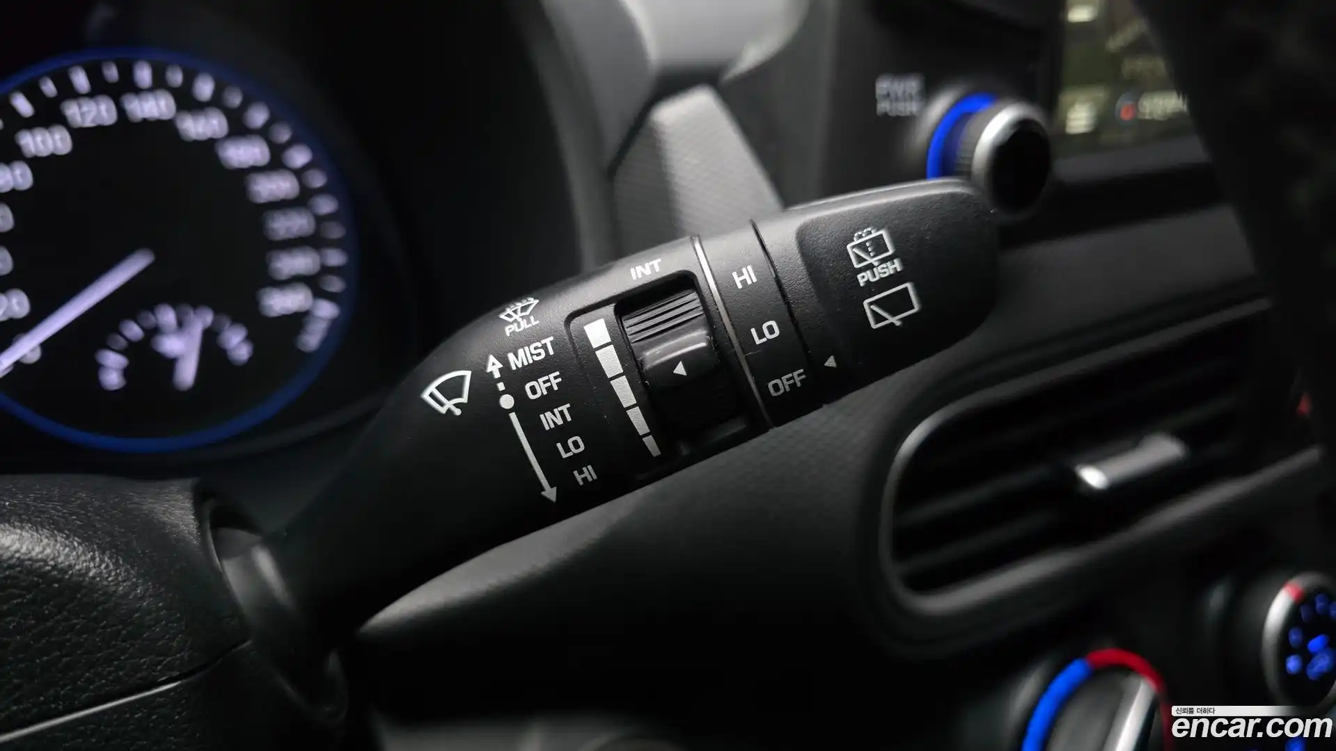 Kona Hyundai 2017.9-OPTION-042
