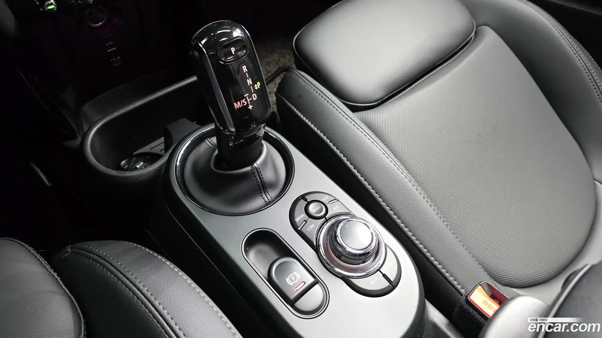 Cooper Mini 2022.0-INNER-009