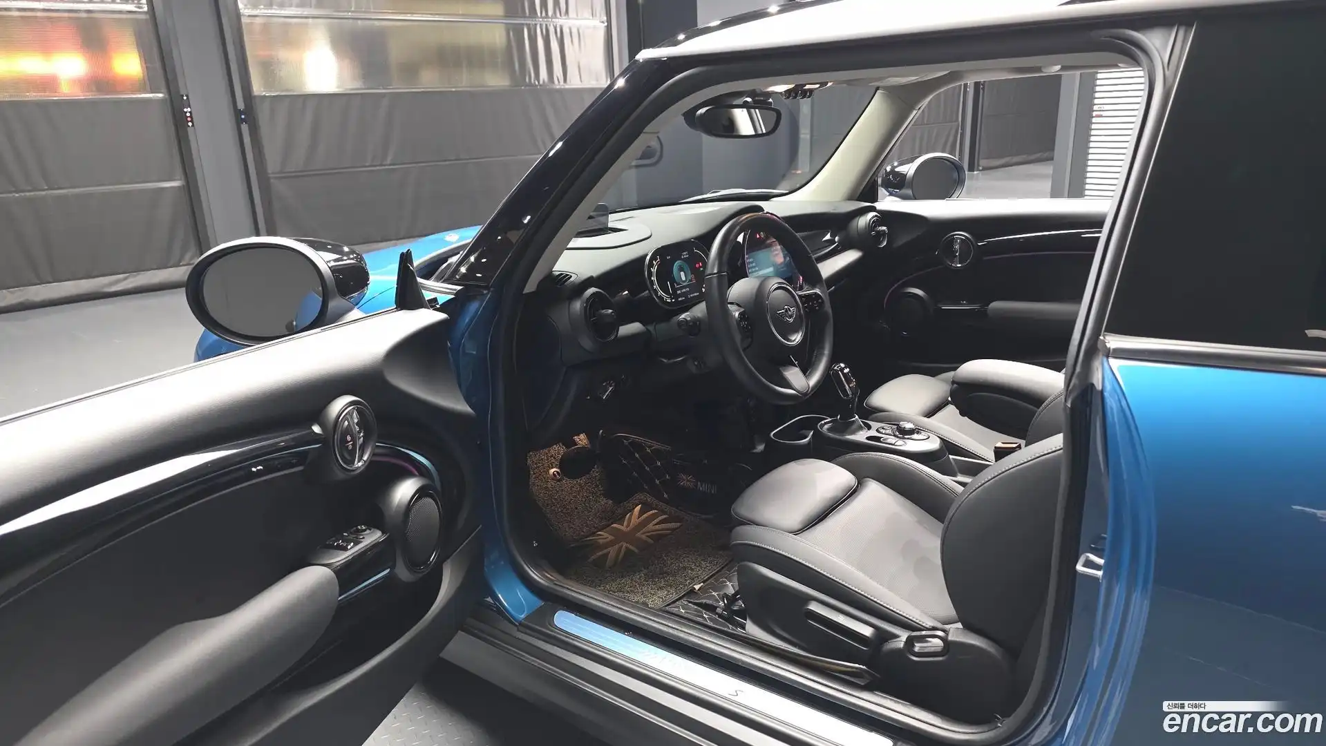 Cooper Mini 2022.0-INNER-010