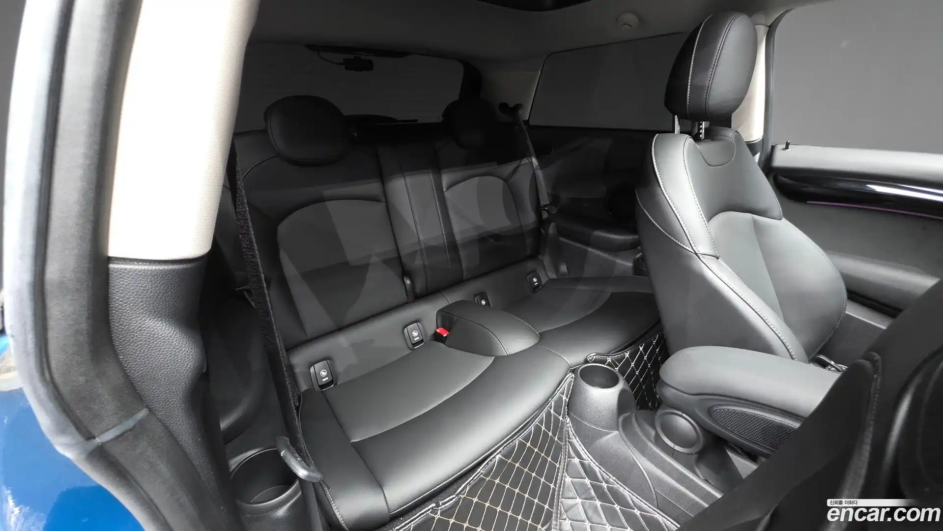 Cooper Mini 2022.0-OPTION-016
