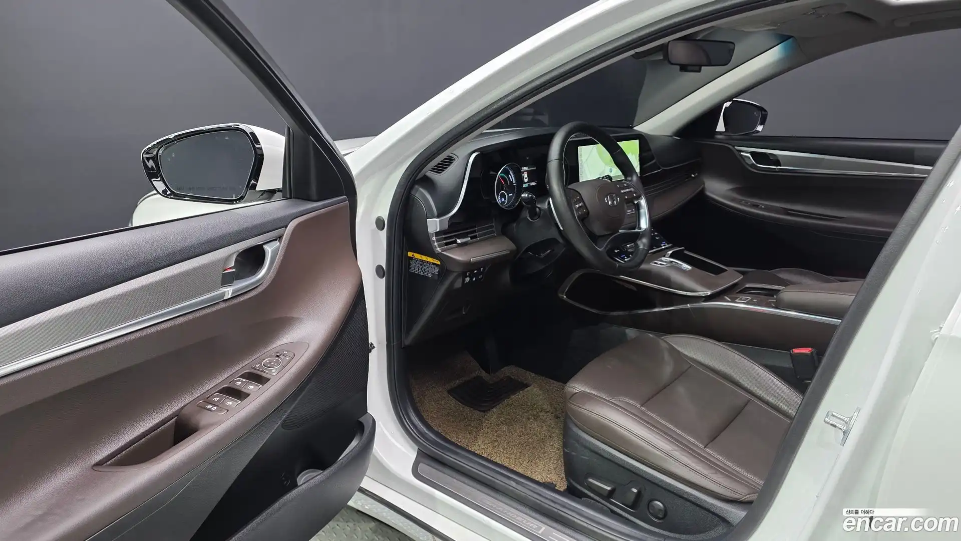 Grandeur Hyundai 2020.0-INNER-010