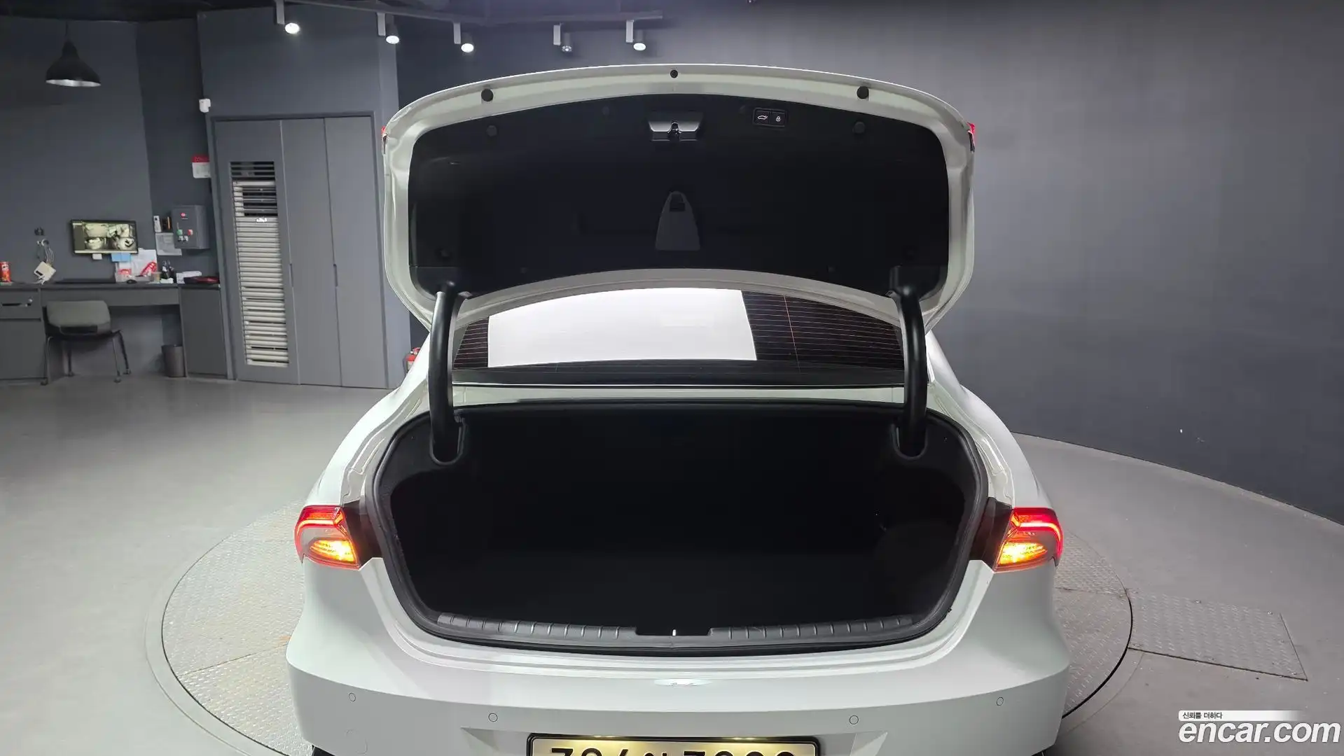 Grandeur Hyundai 2020.0-OPTION-024