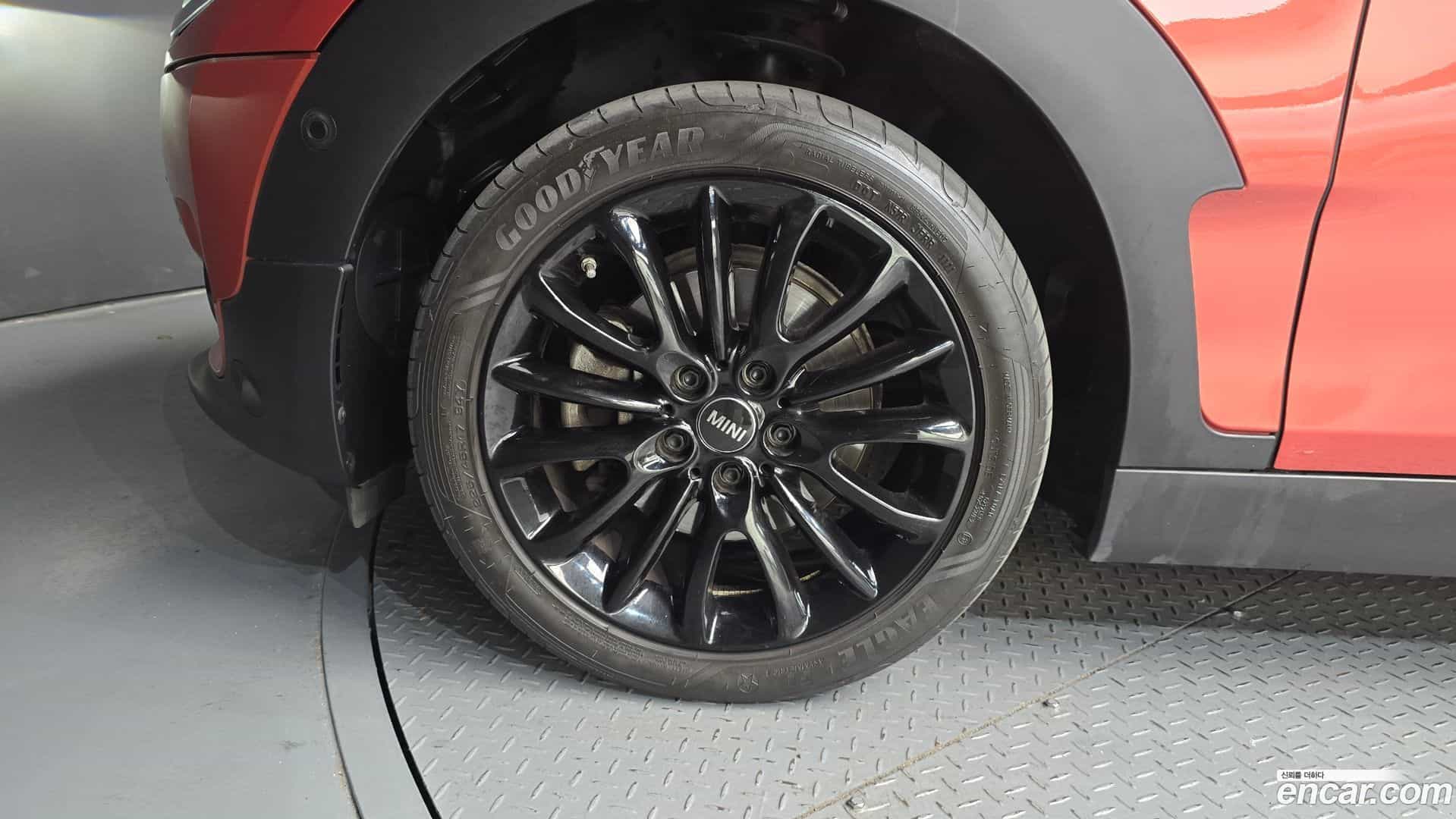 Clubman Mini 2022.4-OUTER-005