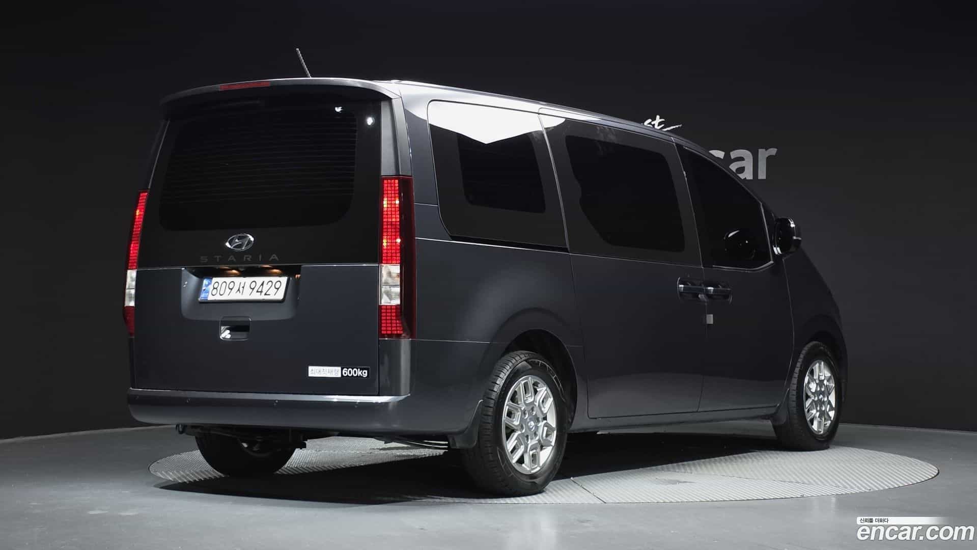 Staria Hyundai 2023.10-OUTER-002
