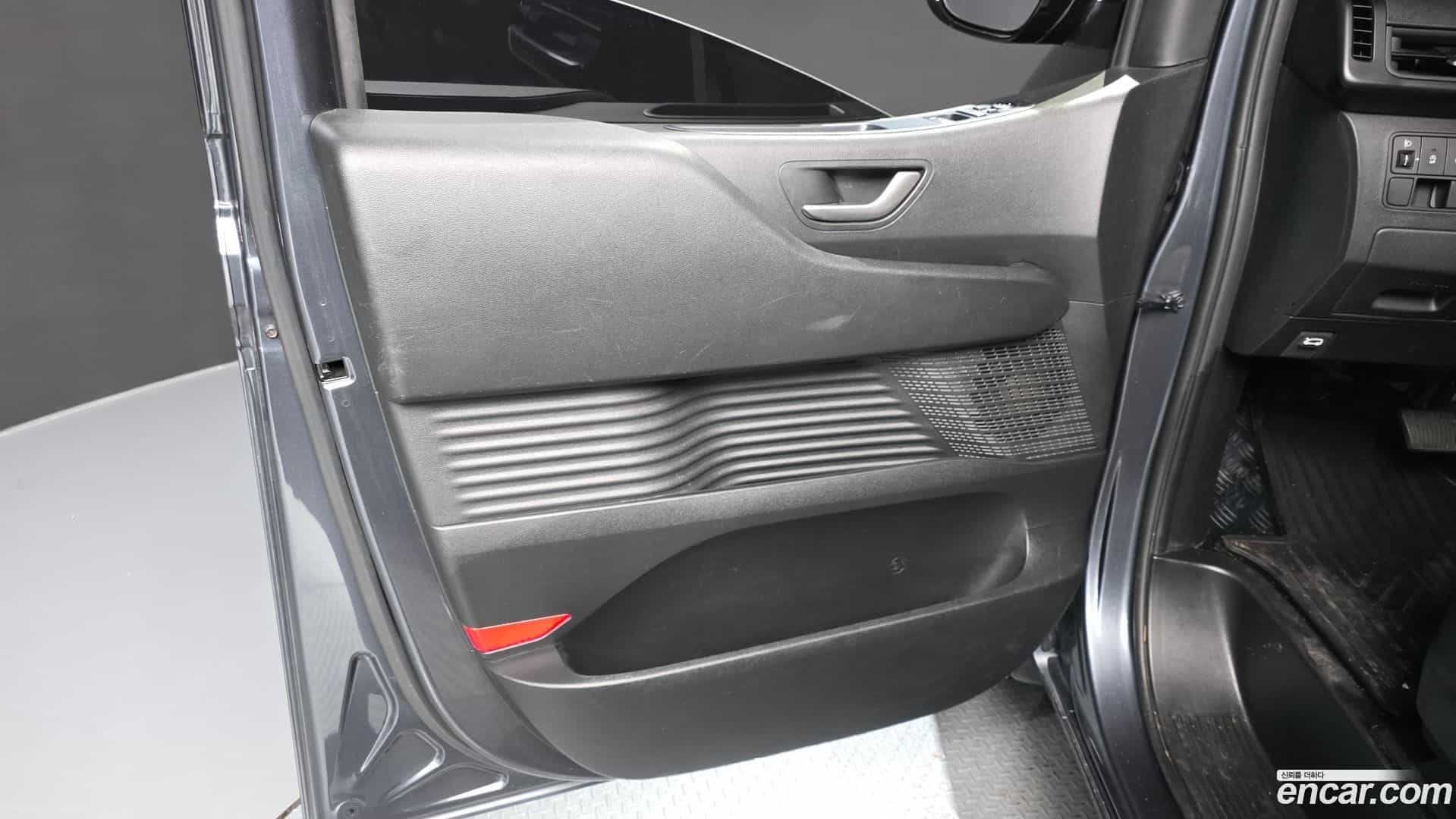 Staria Hyundai 2023.10-INNER-034
